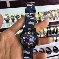 ساعت پسرانه  برند WALAR بند پیو ضد حساسیت 485000تومان فروش به صورت تک و عمده