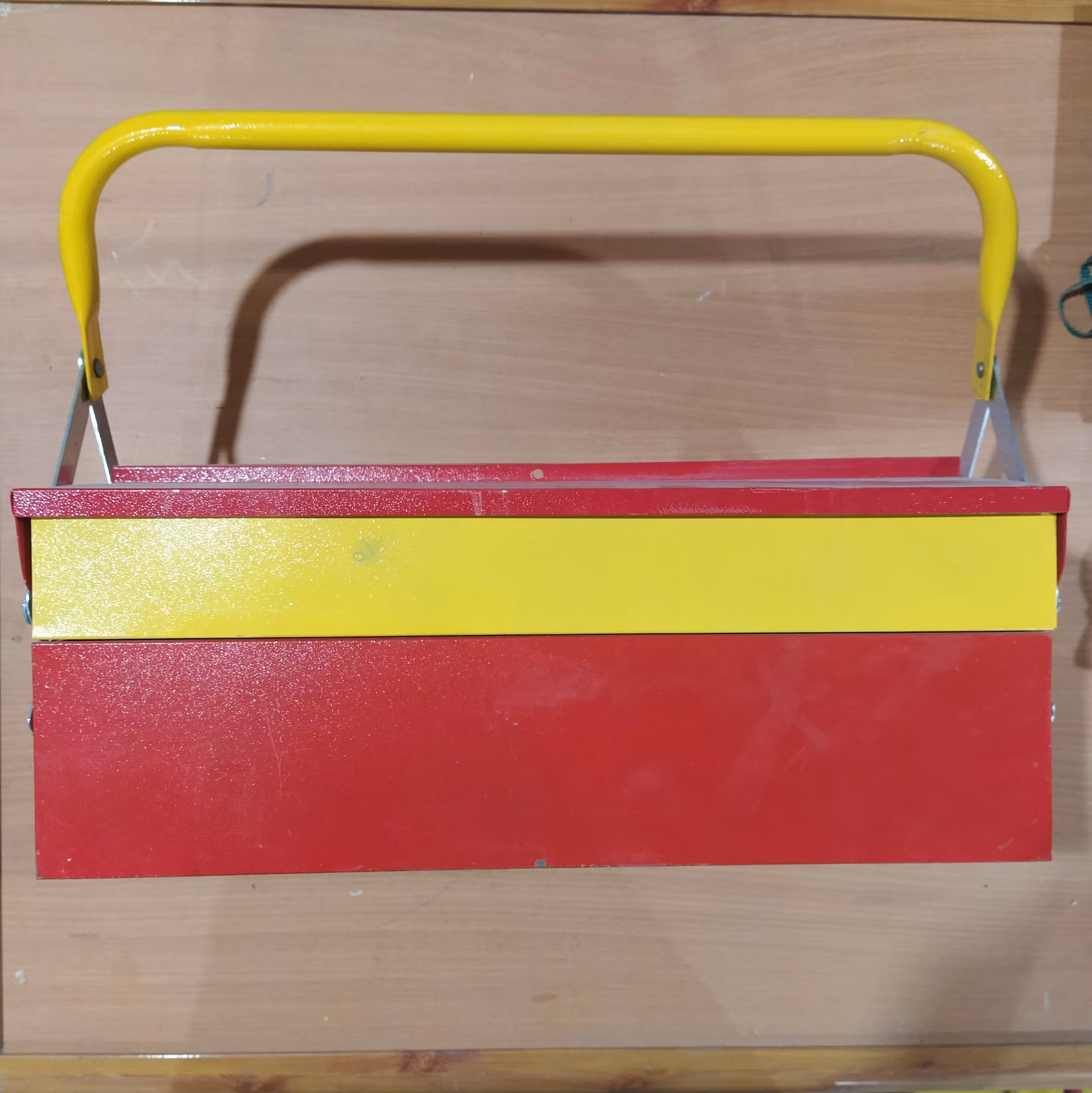 جعبه ابزار 402 چهل سانت دو طبقه غدیر. 