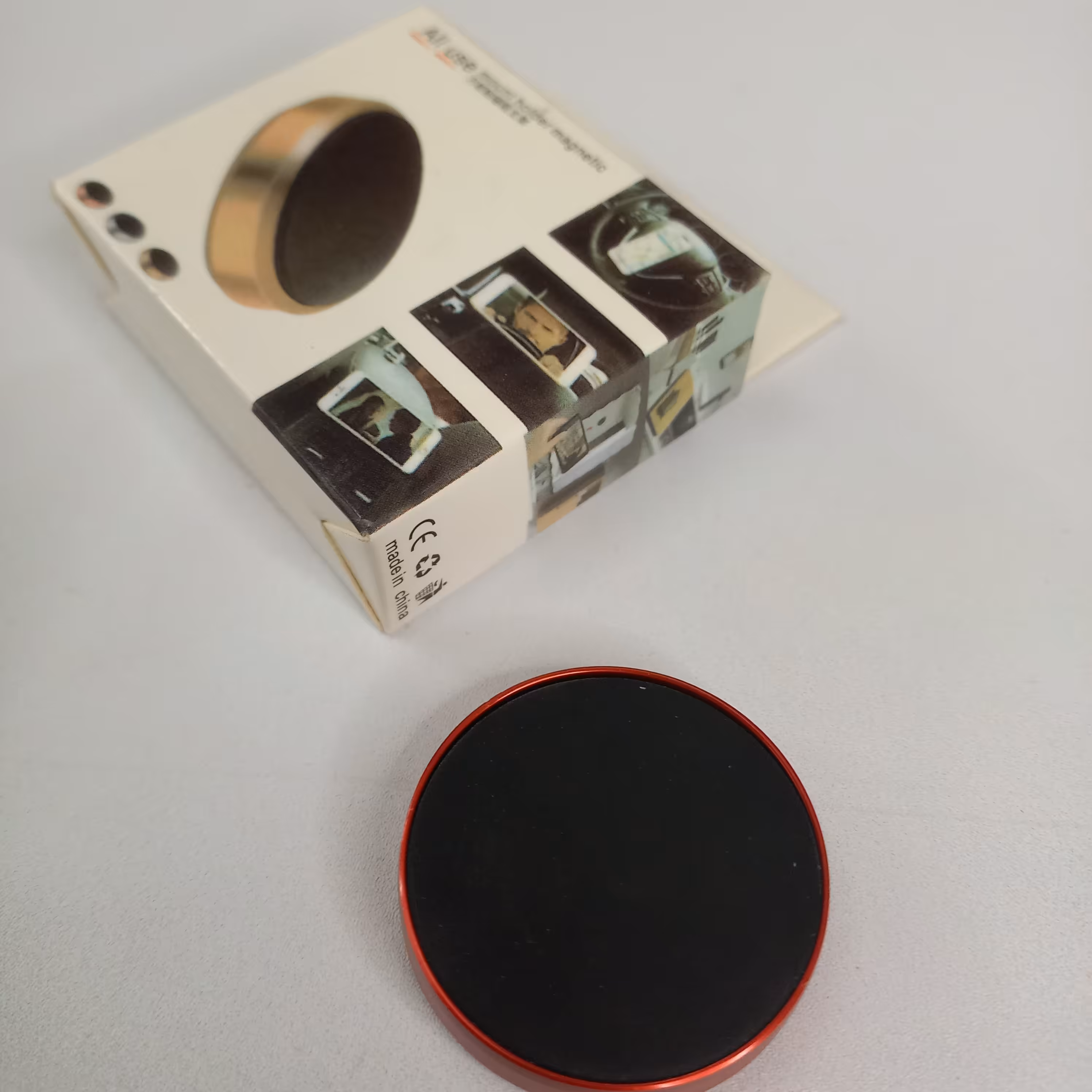 پایه نگهدارنده موبایل ریمکس مدل مغناطیسی طرح سکه ای

