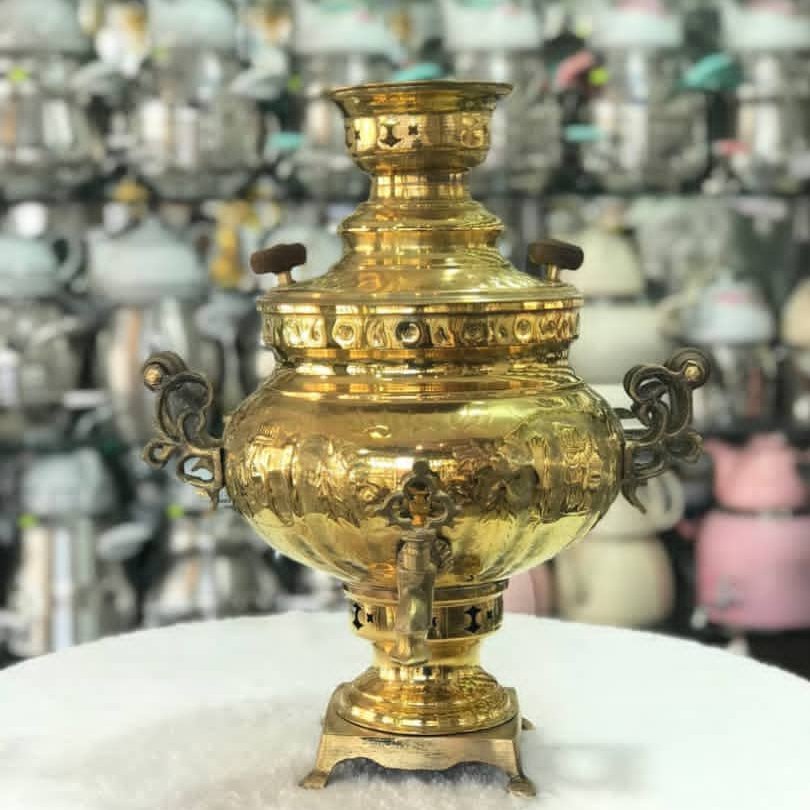 سماور ذغالی عدسی
6لیتر
مدل هخامنشی
زرد
جنس برنج