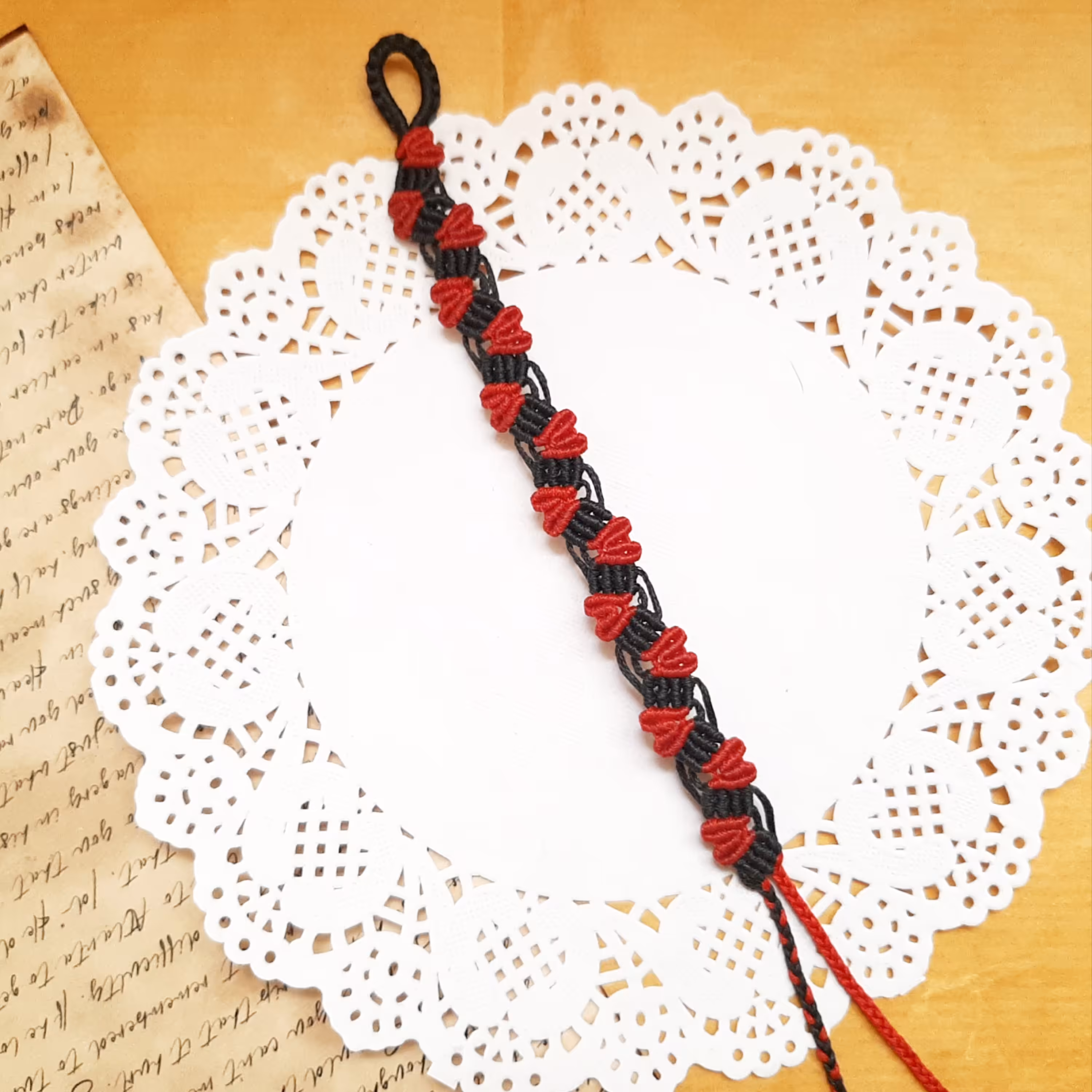 دستبند میکرومکرومه مدل قلب ولنتاین 