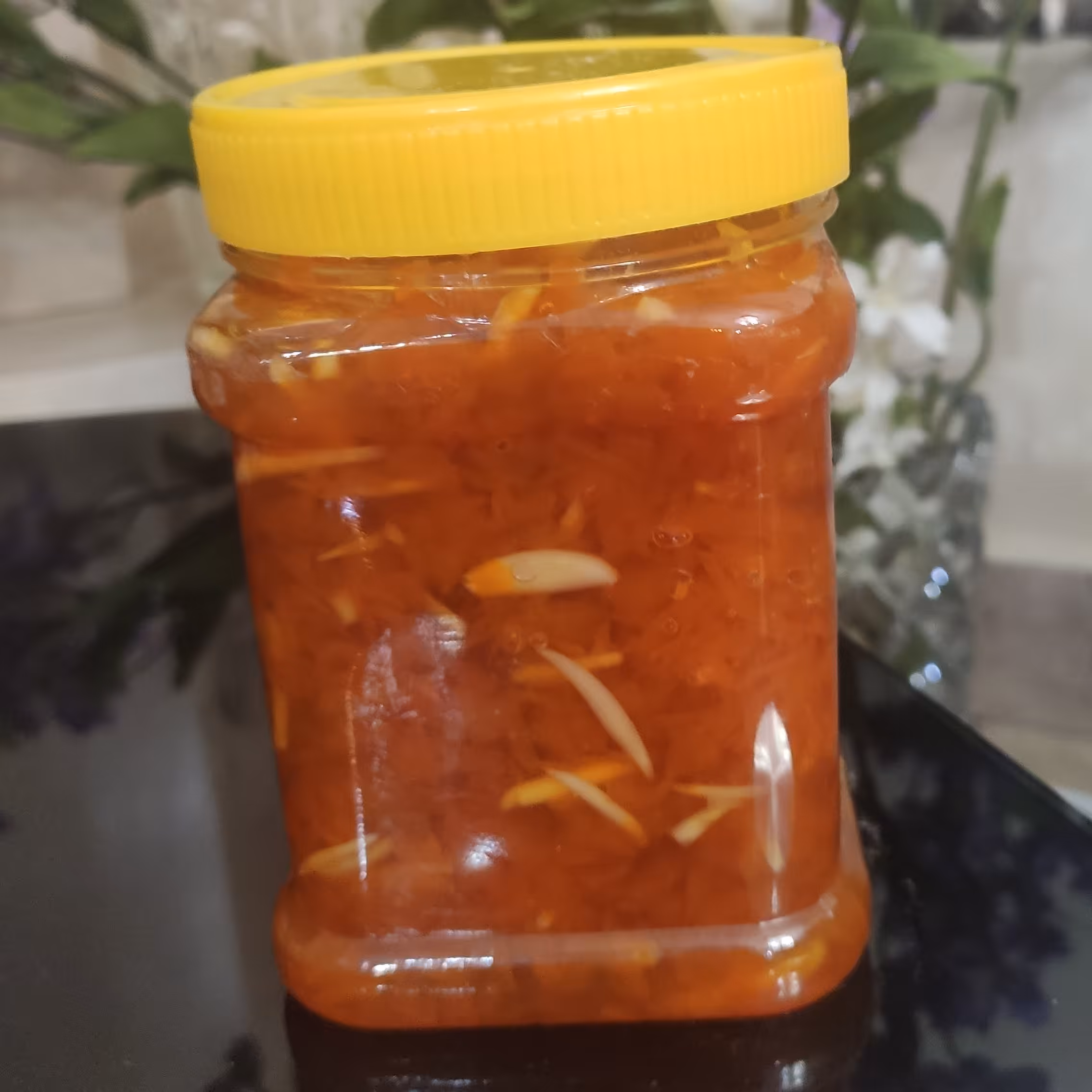 مربا هویج(ارسال با پیک و بصورت پس کرایه در مقصد)