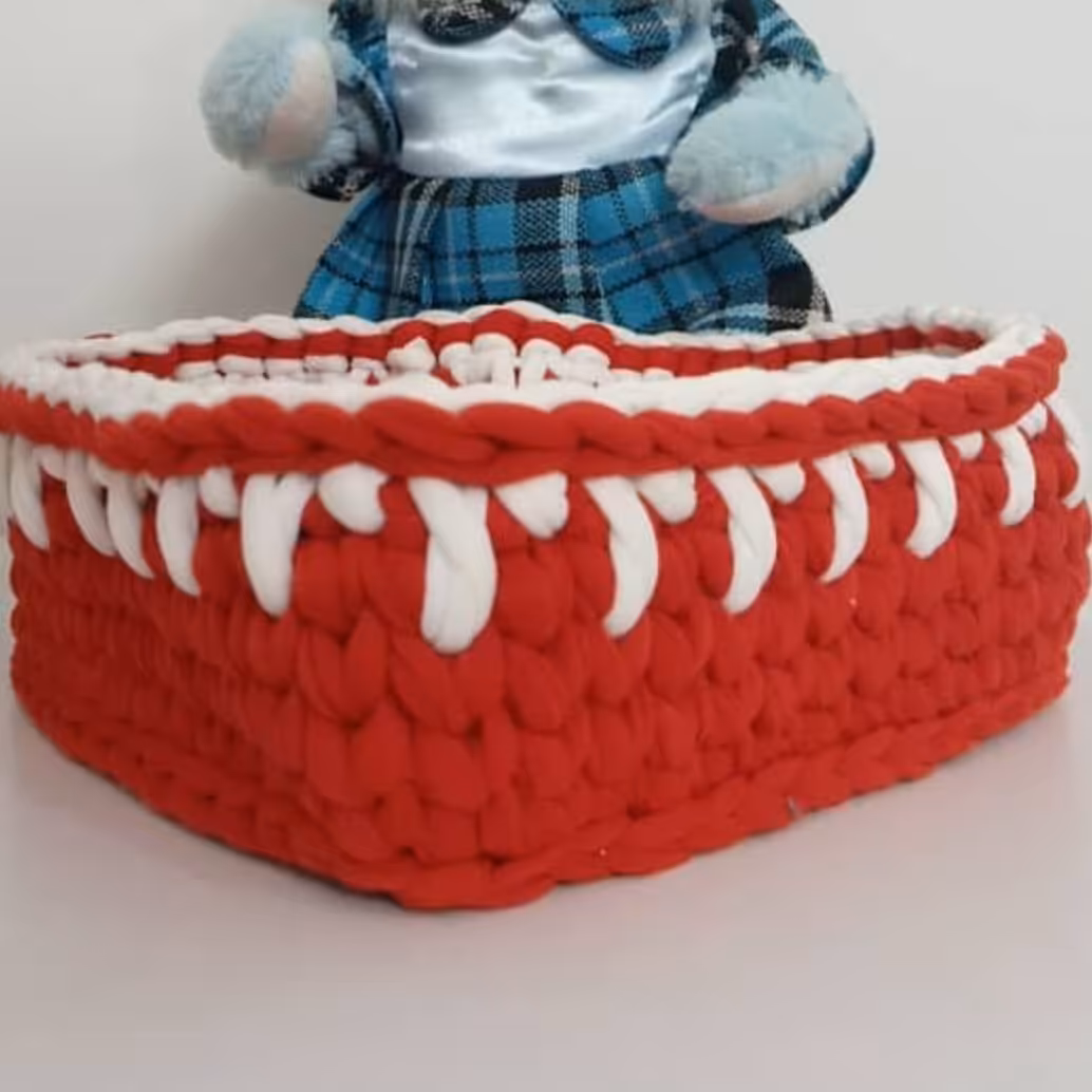 سبد قلب دو رنگ