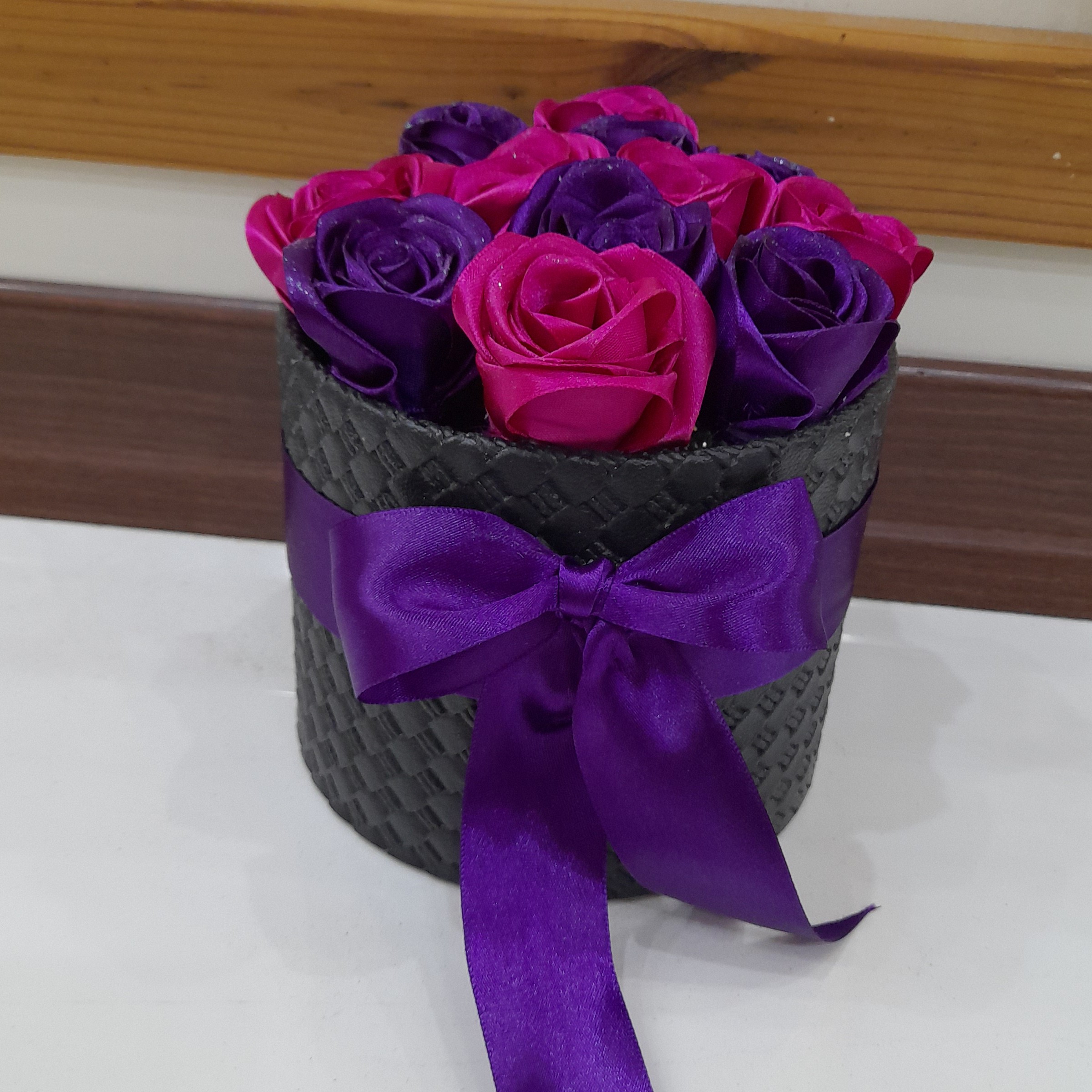 باکس گل رز روبانی