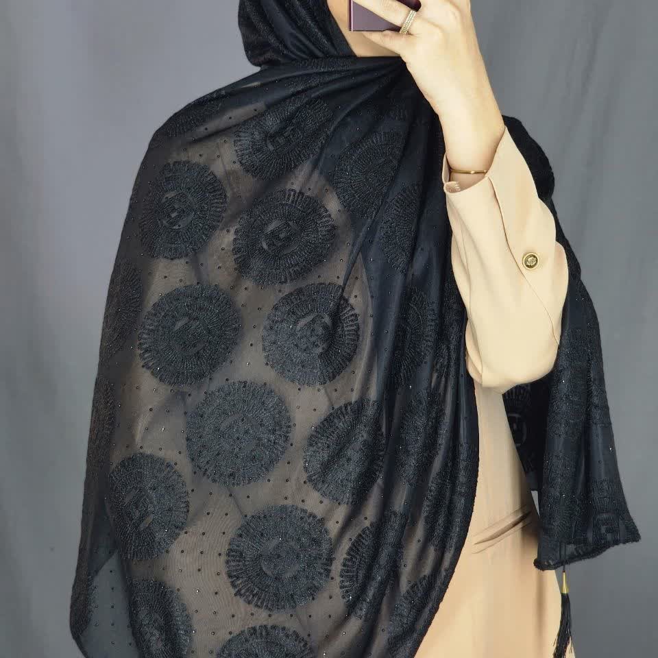 شال مخمل نگینی مشکی مجلسی منگوله دار