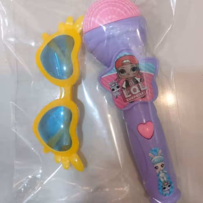 میکروفون با باطری وعینک