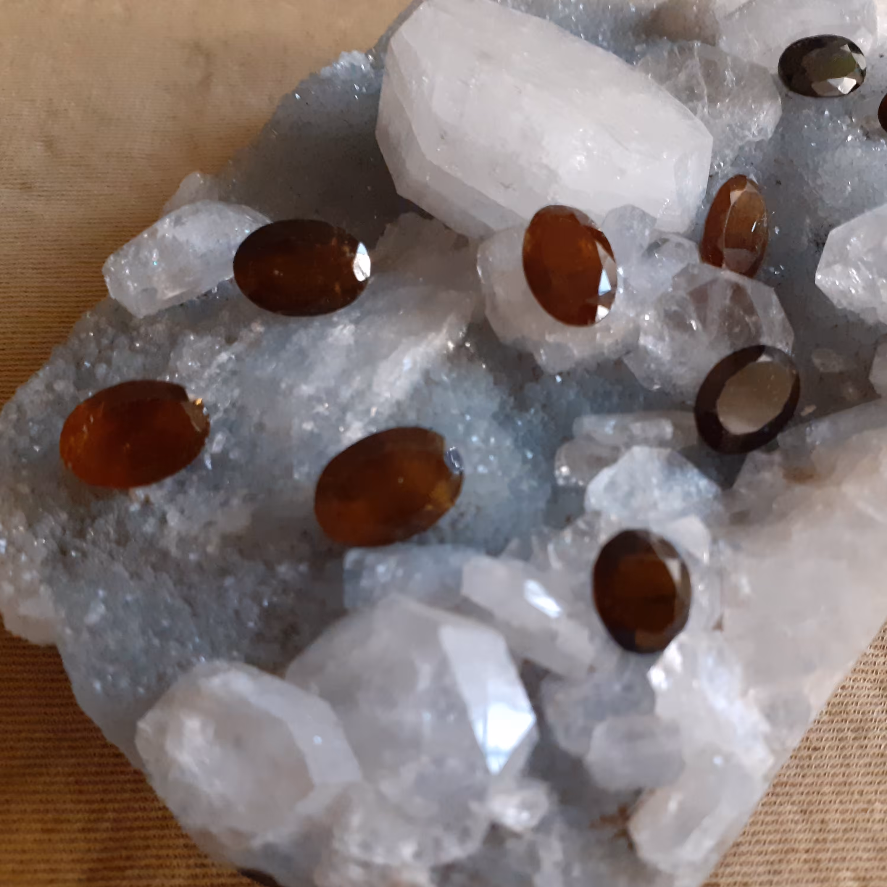 نگین سنگ اصل گارنت  معدنی 