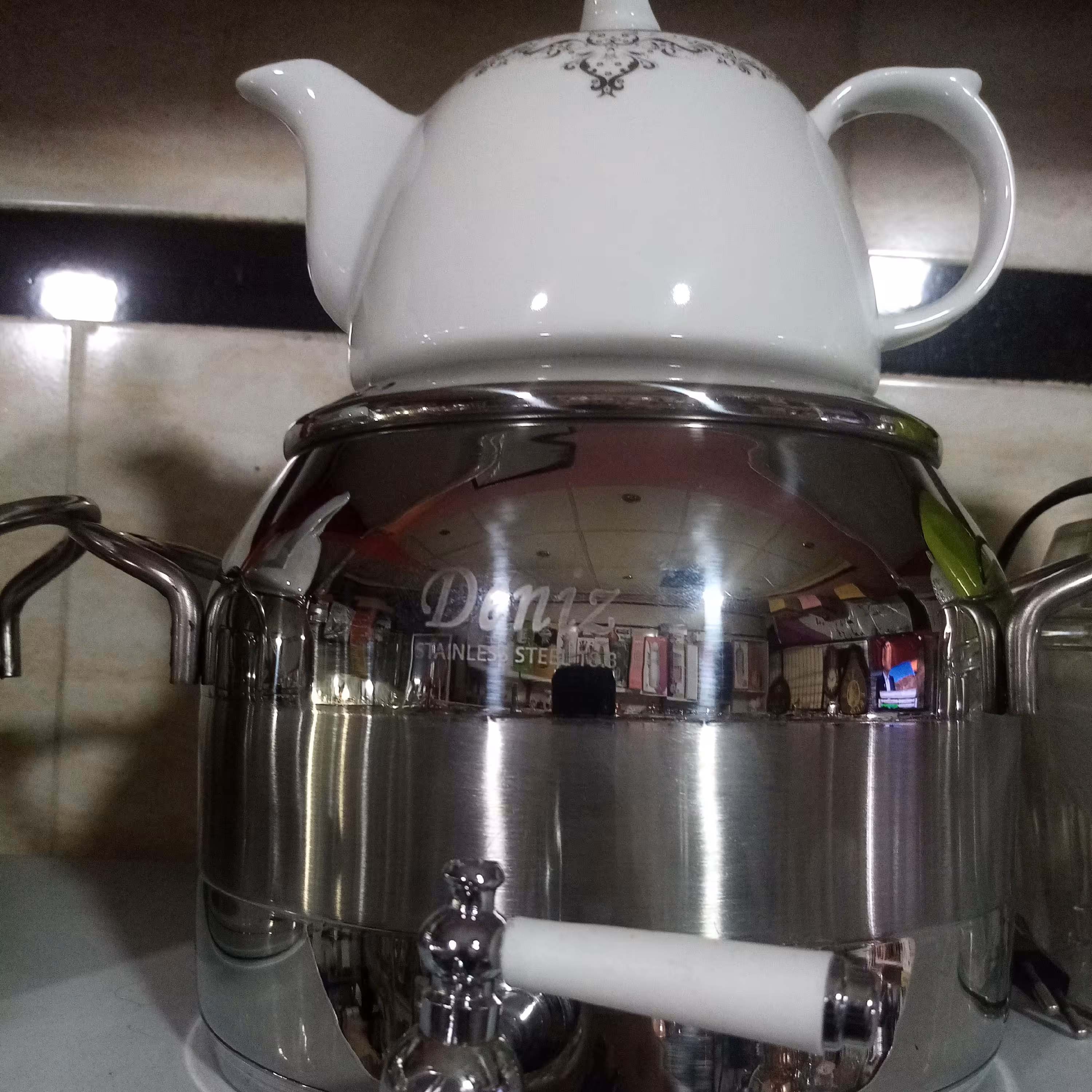 کتری قوری شیر دار دنیز