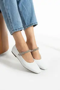 بابیت سفید زنانه باله چرمی واقعی FOLLİNİ