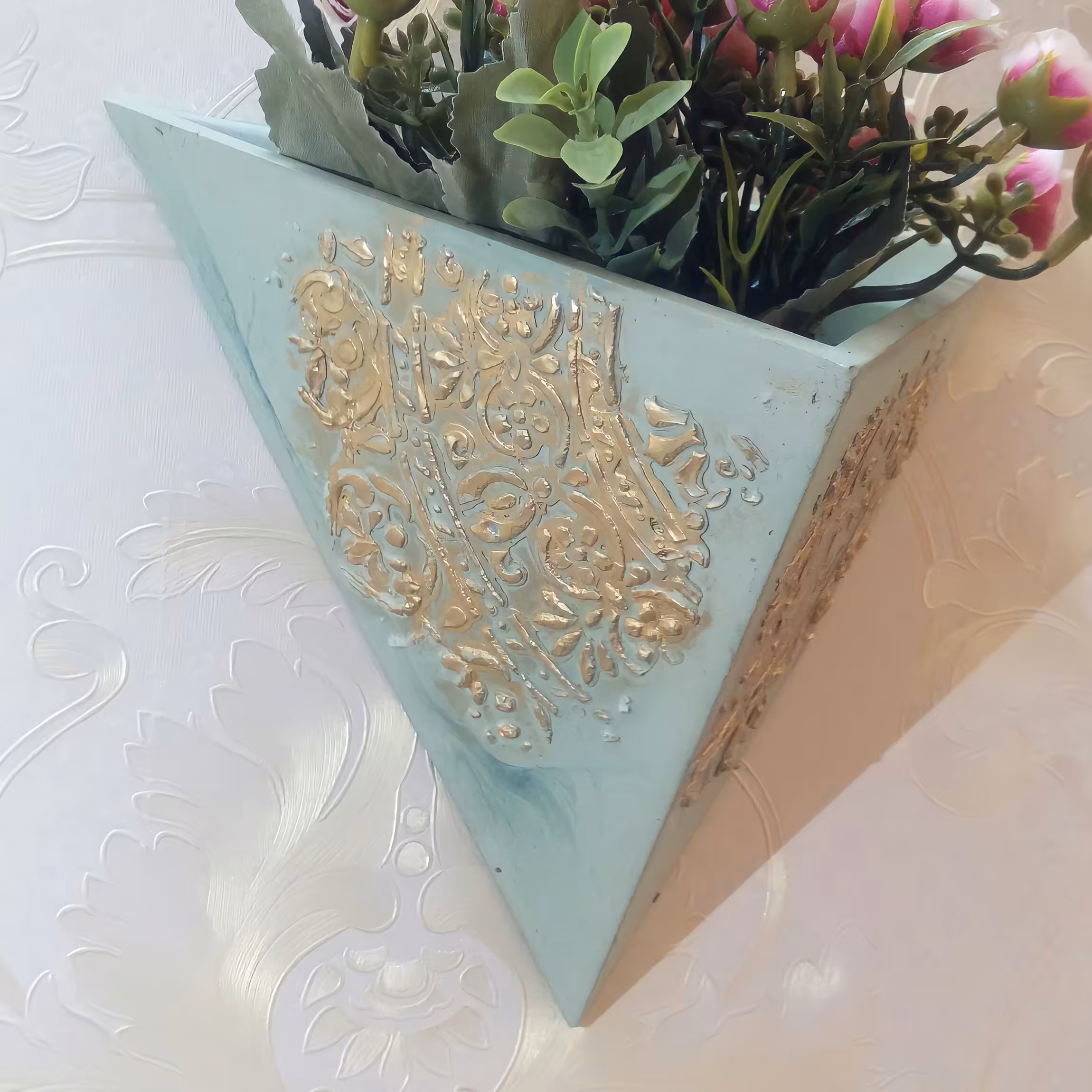 گلدان دیواری سنگی طرح کهنه