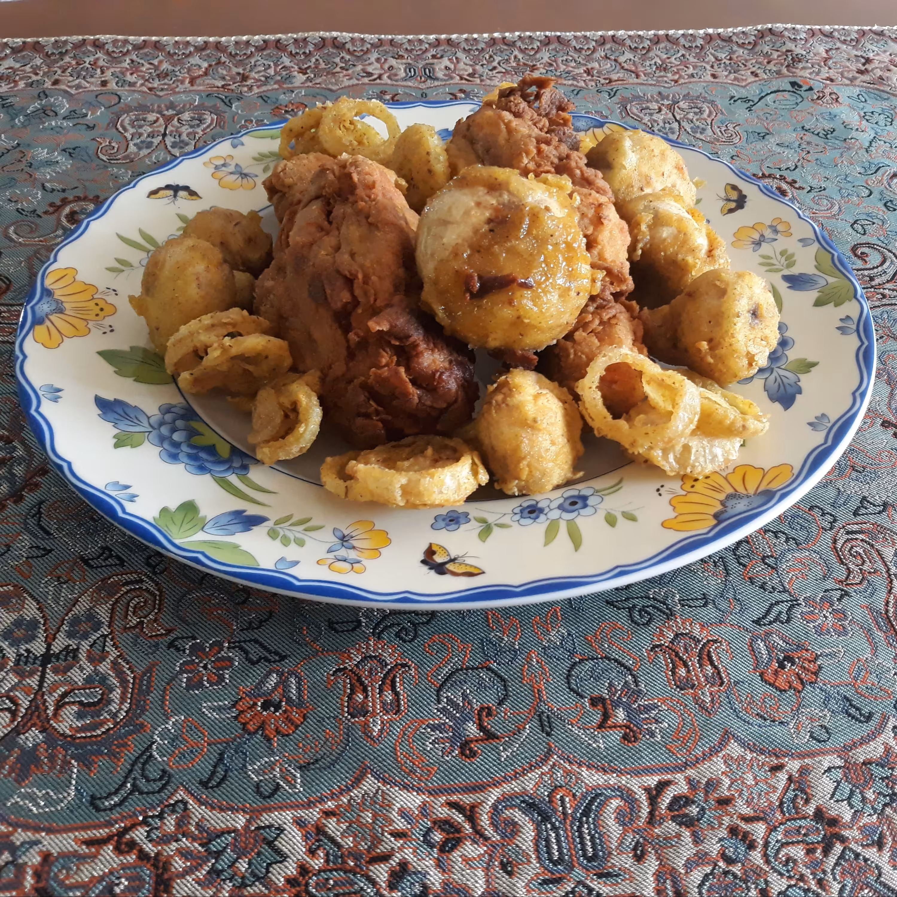 ادویه کنتاکی kfc کاملا خانگی و دست ساز با مواد تازه (200 گرمی ) باارسال آموزش