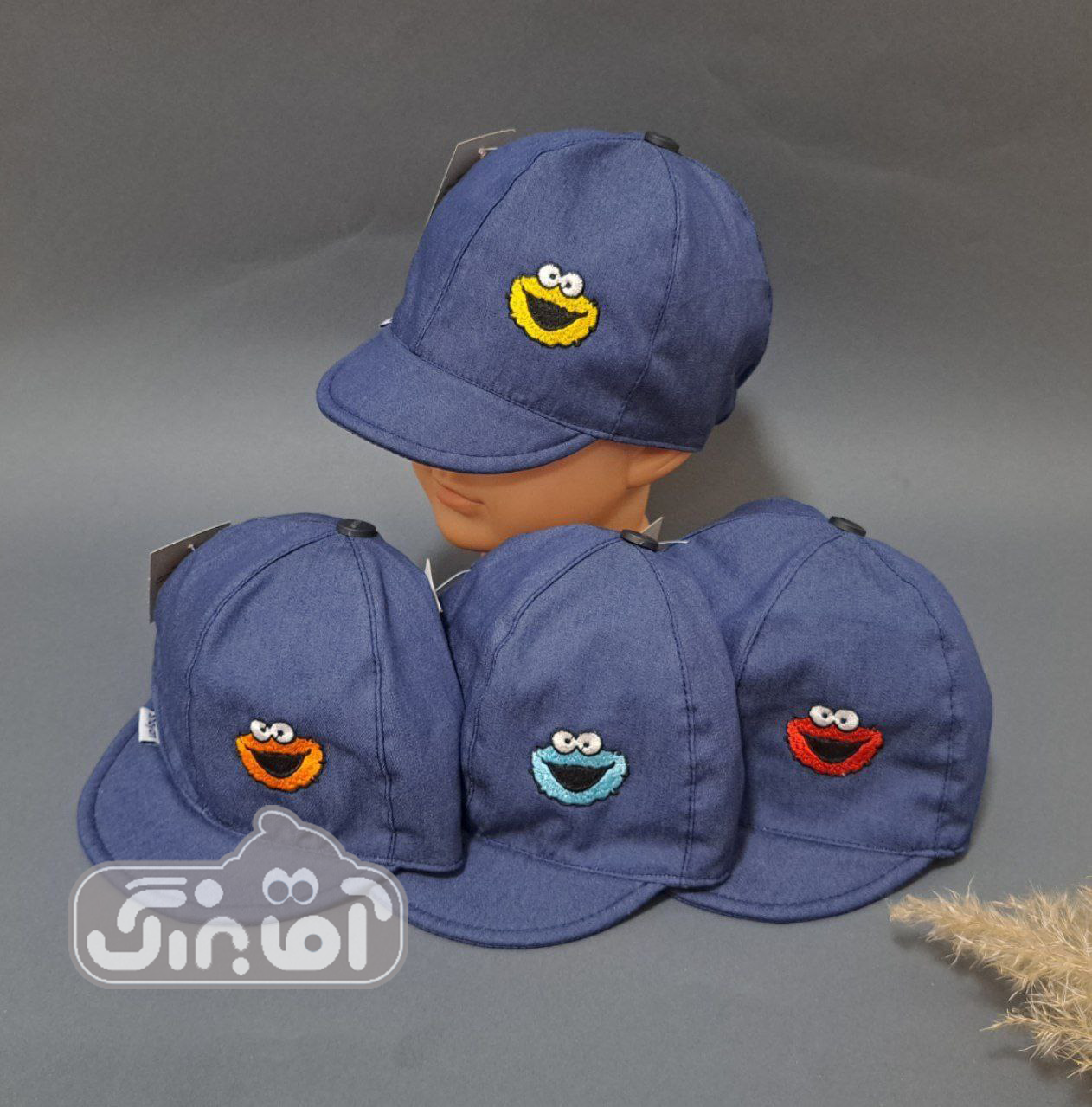 کلاه سرمه ای طرح استیکر شایان