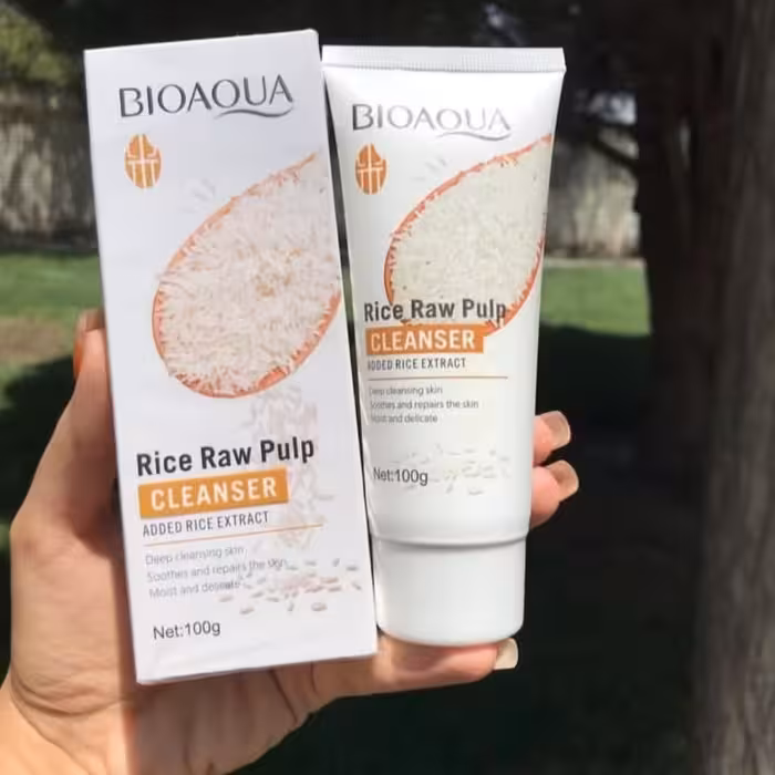 فوم شستشو برنج خام بیوآکوا اصلی سفیدکننده و ضدلک حاوی تکه برنج خام و نرم 100 گرم 
