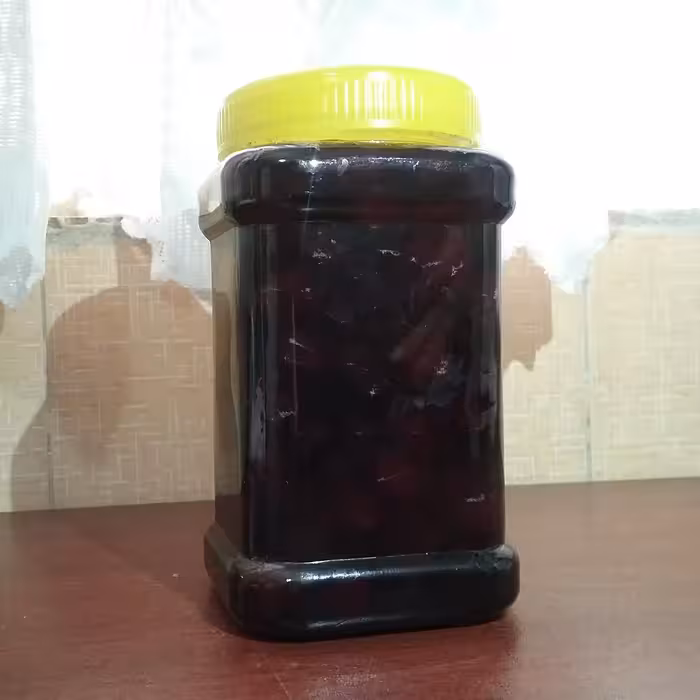 مربای آلبالو خانگی تازه (یک کیلویی) همراه با شربت آلبالو خانگی