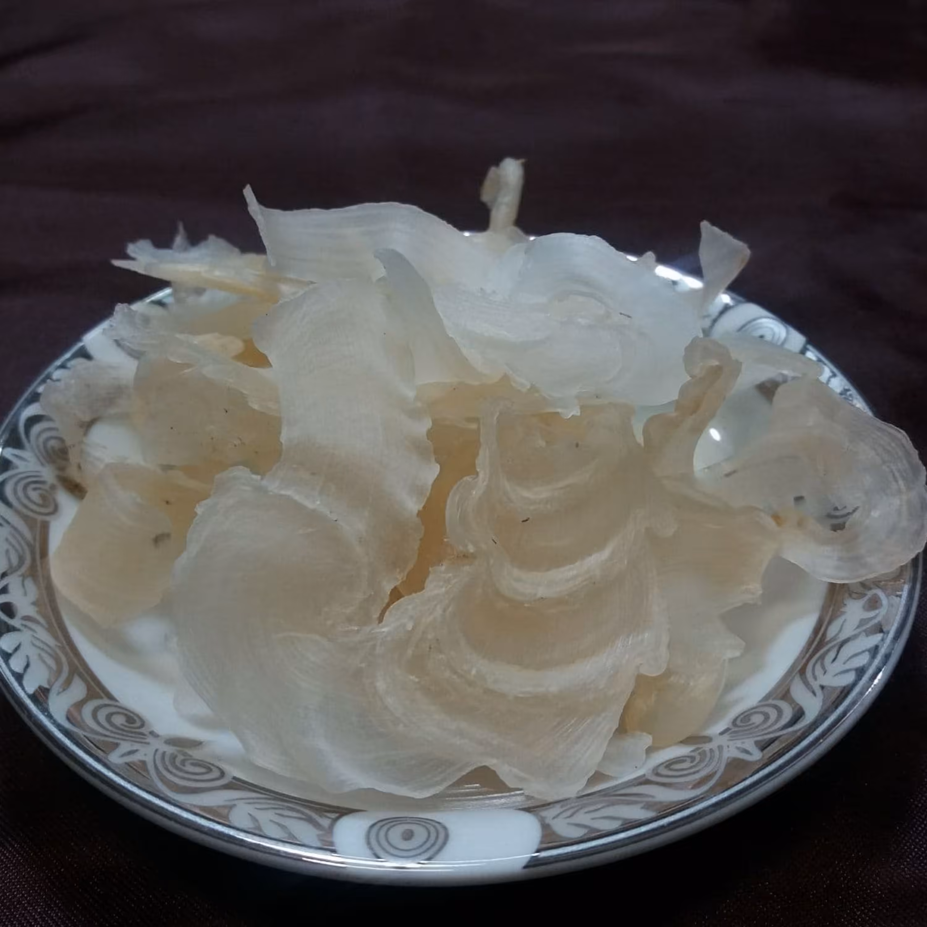 کتیرا صدفی درجه یک بسته 20 گرمی