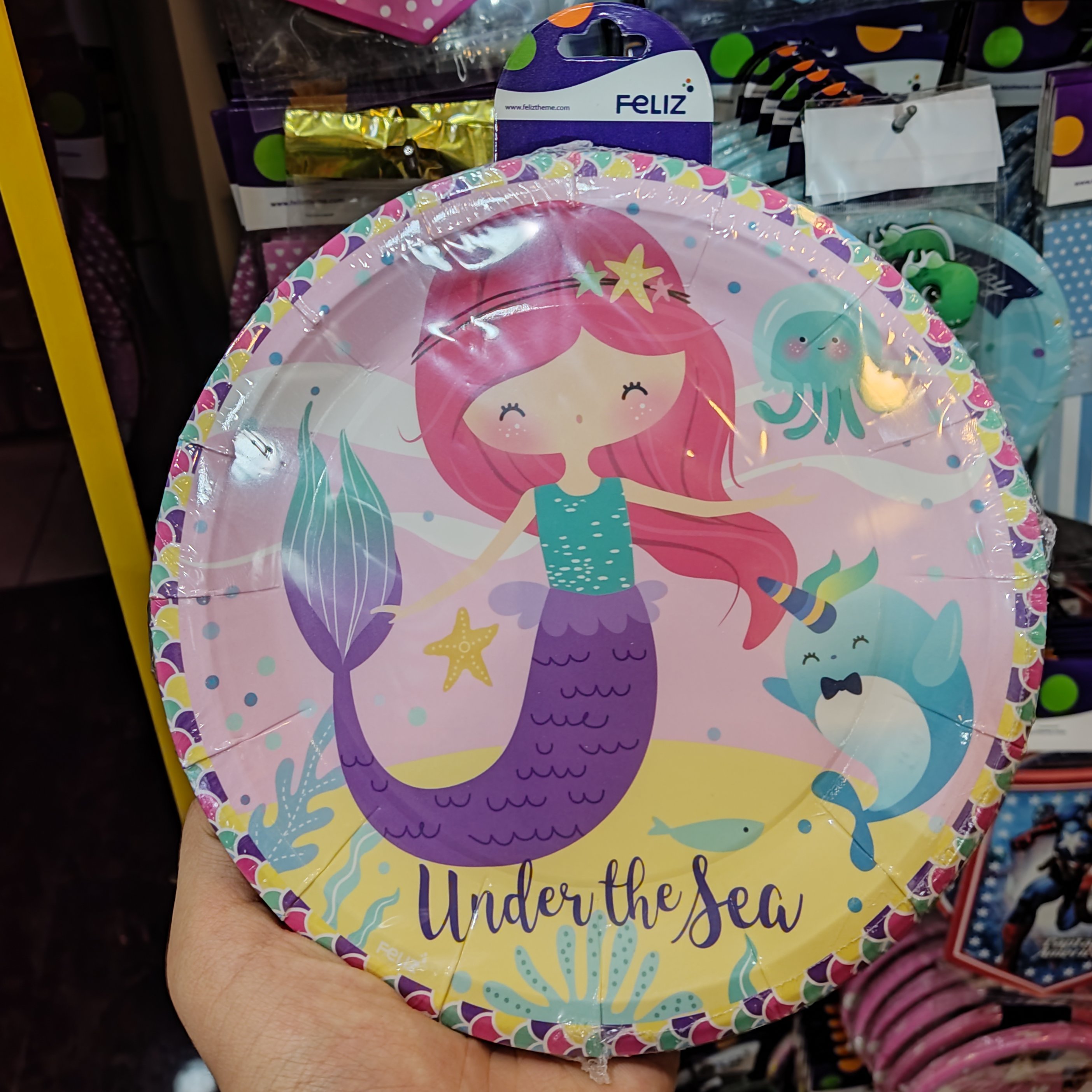 تم تولد پری دریایی کوچولو 