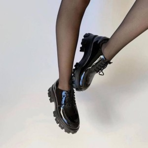کفش لژدار زنانه ورنی