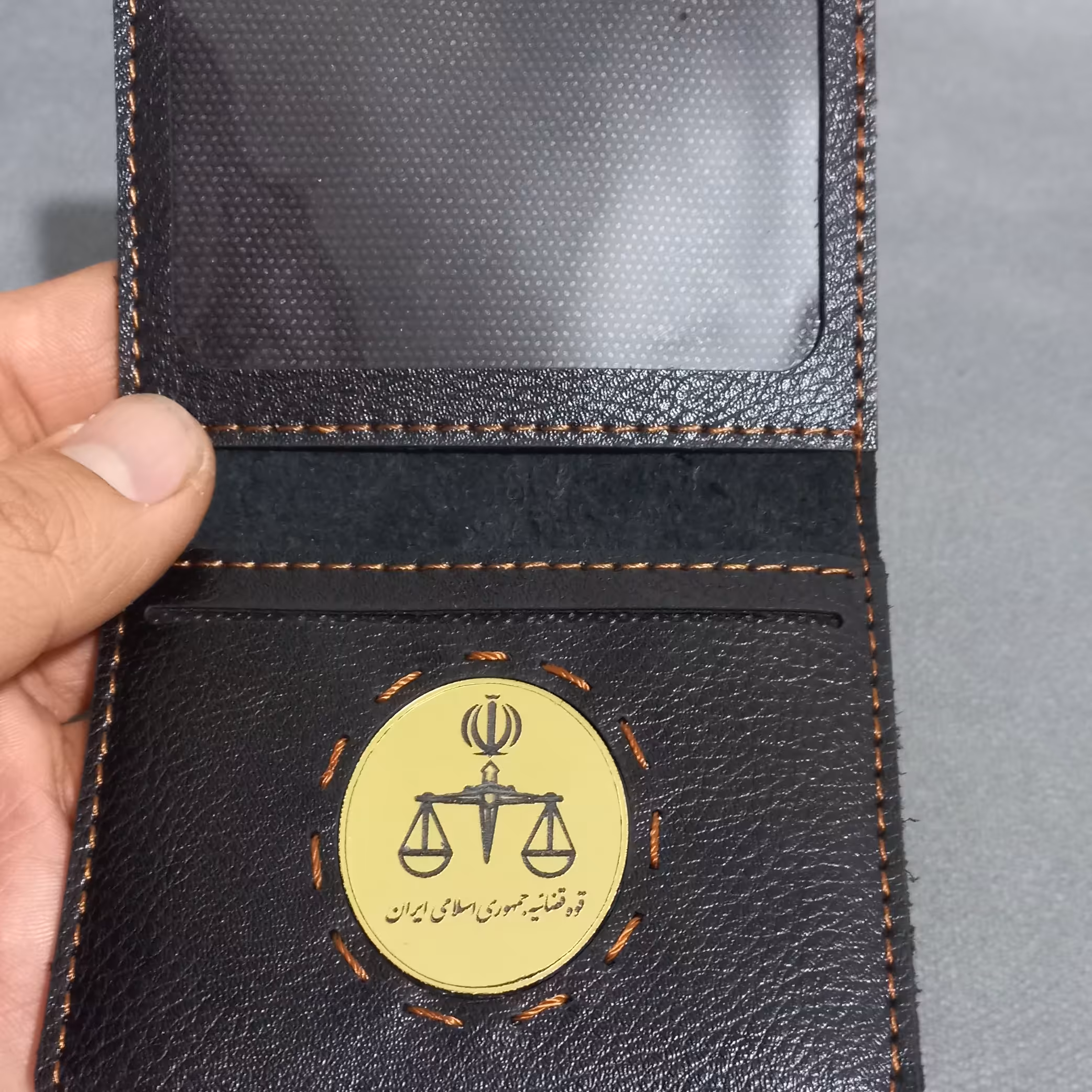 کیف کارت شناسایی قوه قضاییه جاکارتی وکالت کیف کارت شناسایی وکالت وکیل با لوگو حک شده دادگستری کیف وکیل بازپرس