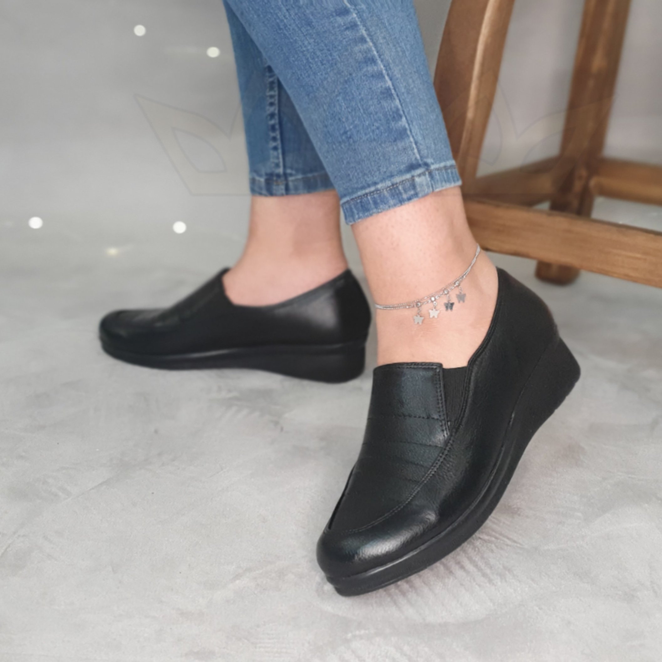 کفش طبی داروخانه ای