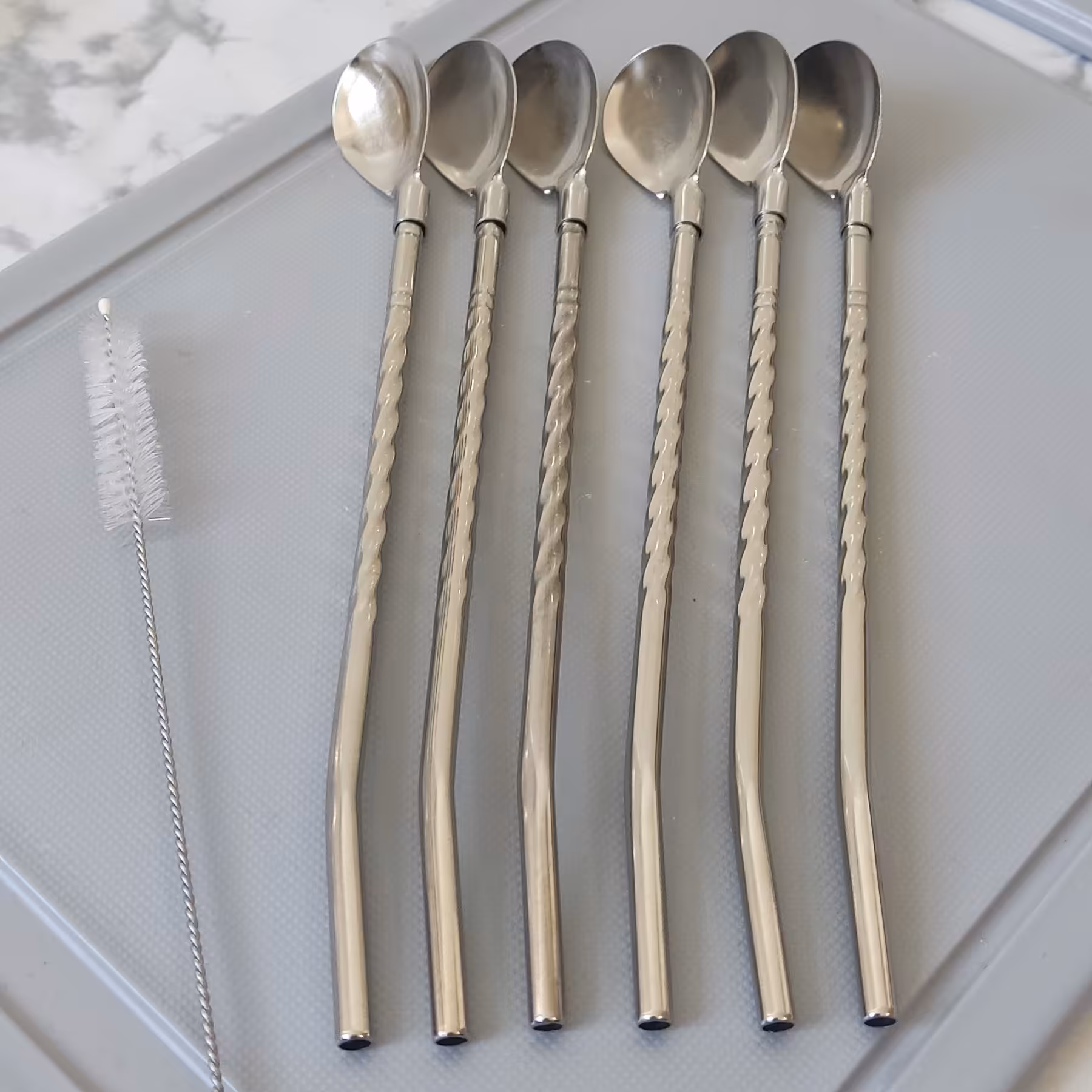 قاشق شربت خوری نی دار استیل طرح ساده نقره ای  بسته شش عددی همراه با فرچه(قاشق نی دار )