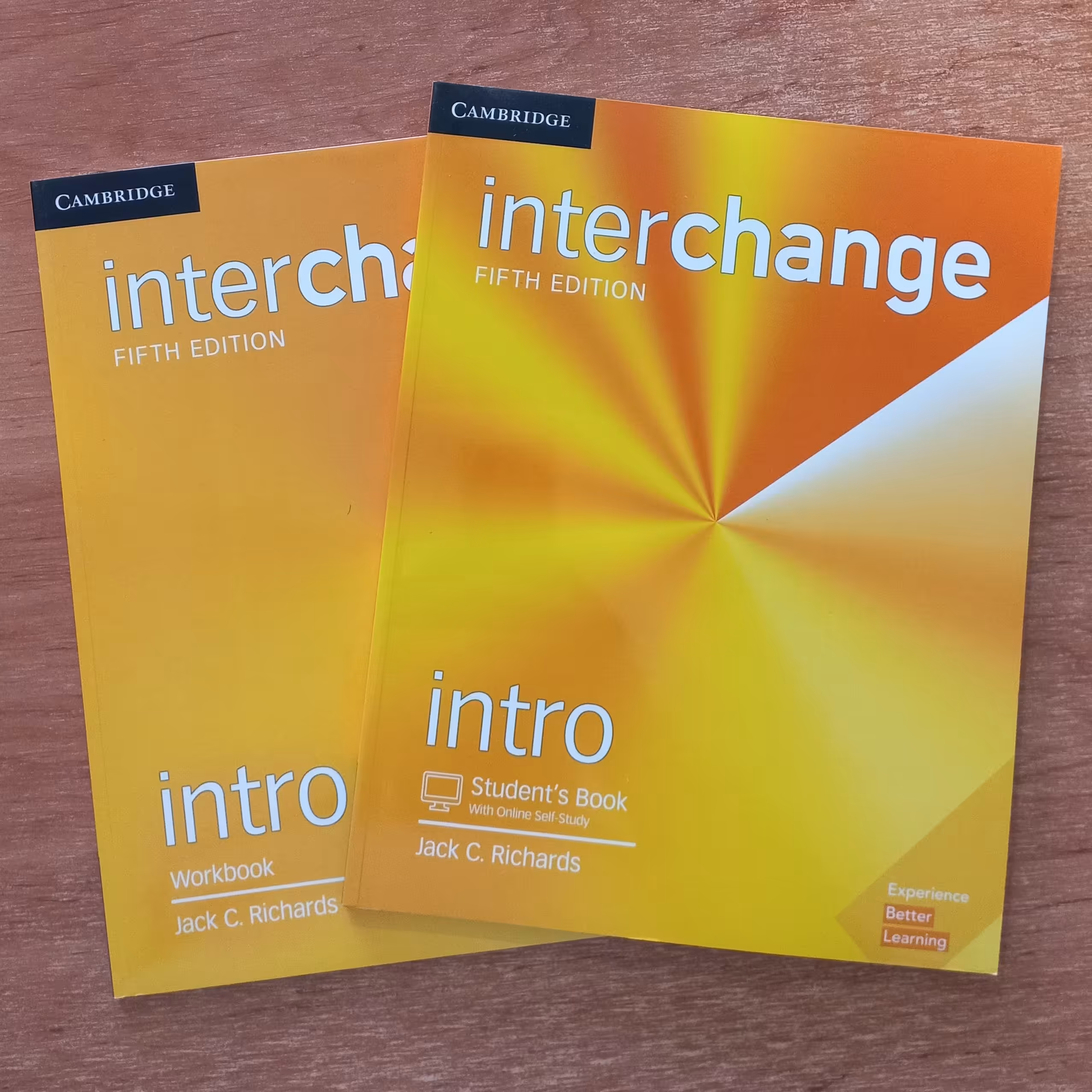 کتاب زبان اینترچنج Interchange Intro سایز وزیری ویرایش پنجم به همراه کتاب کار