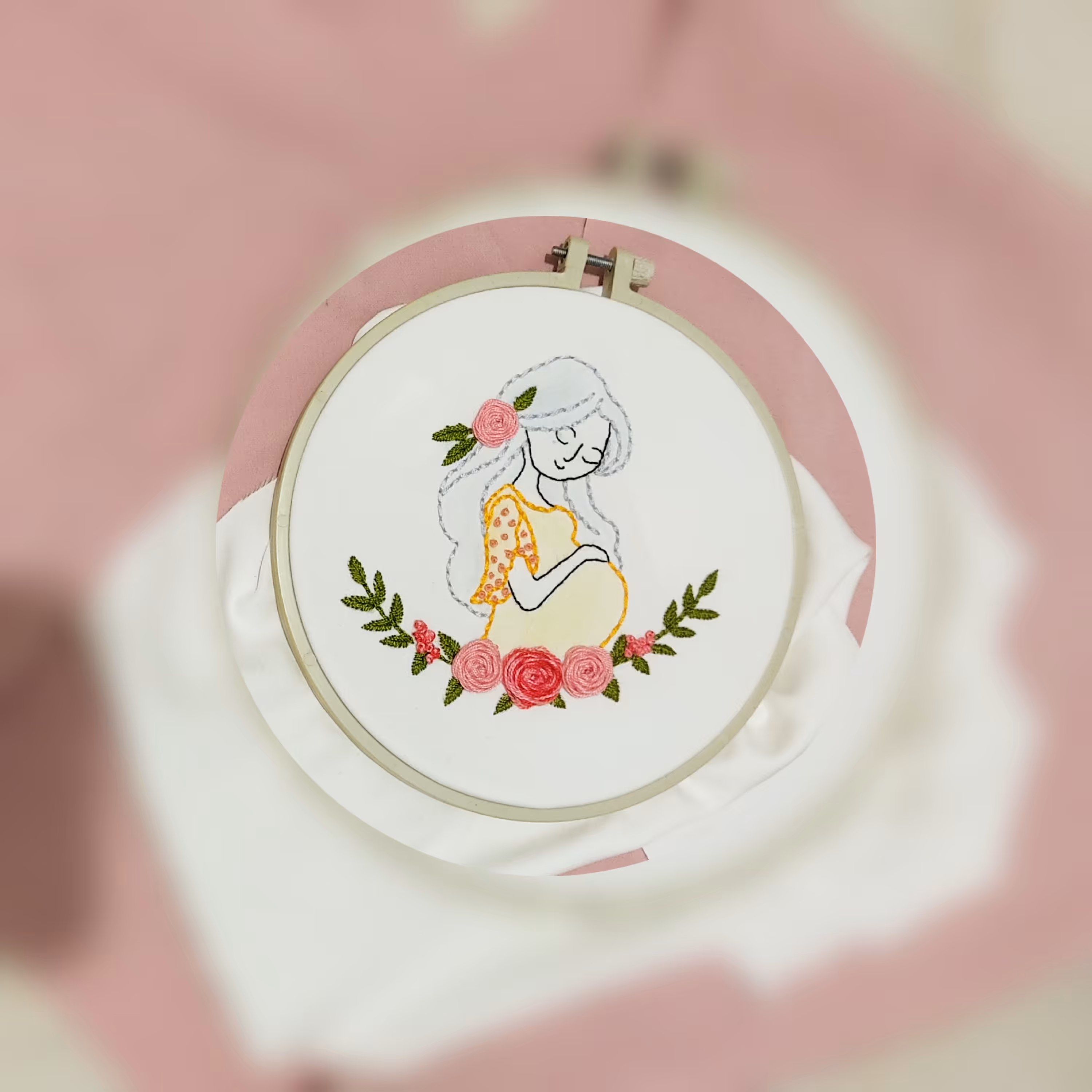 تابلو گلدوزی مادر