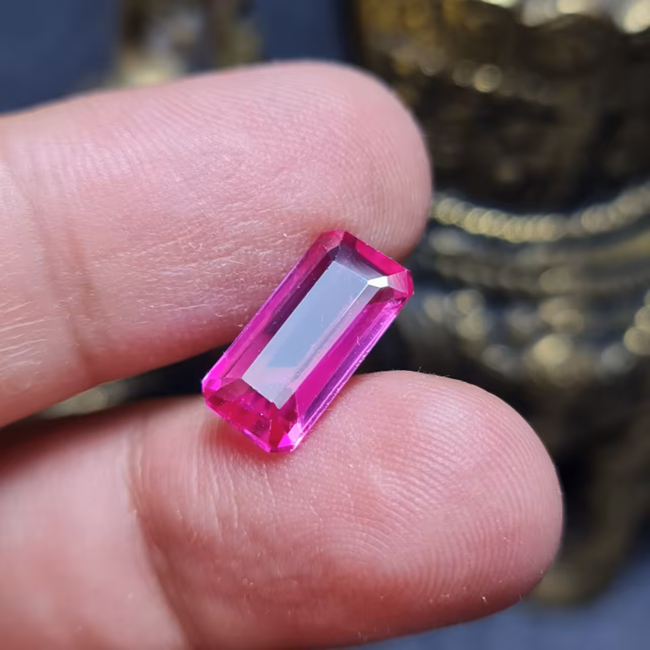  نگین فوق العاده زیبای یاقوت رُز شمش درجه یک با سختی 9 و وزن 5 قیراط 
کد 28354