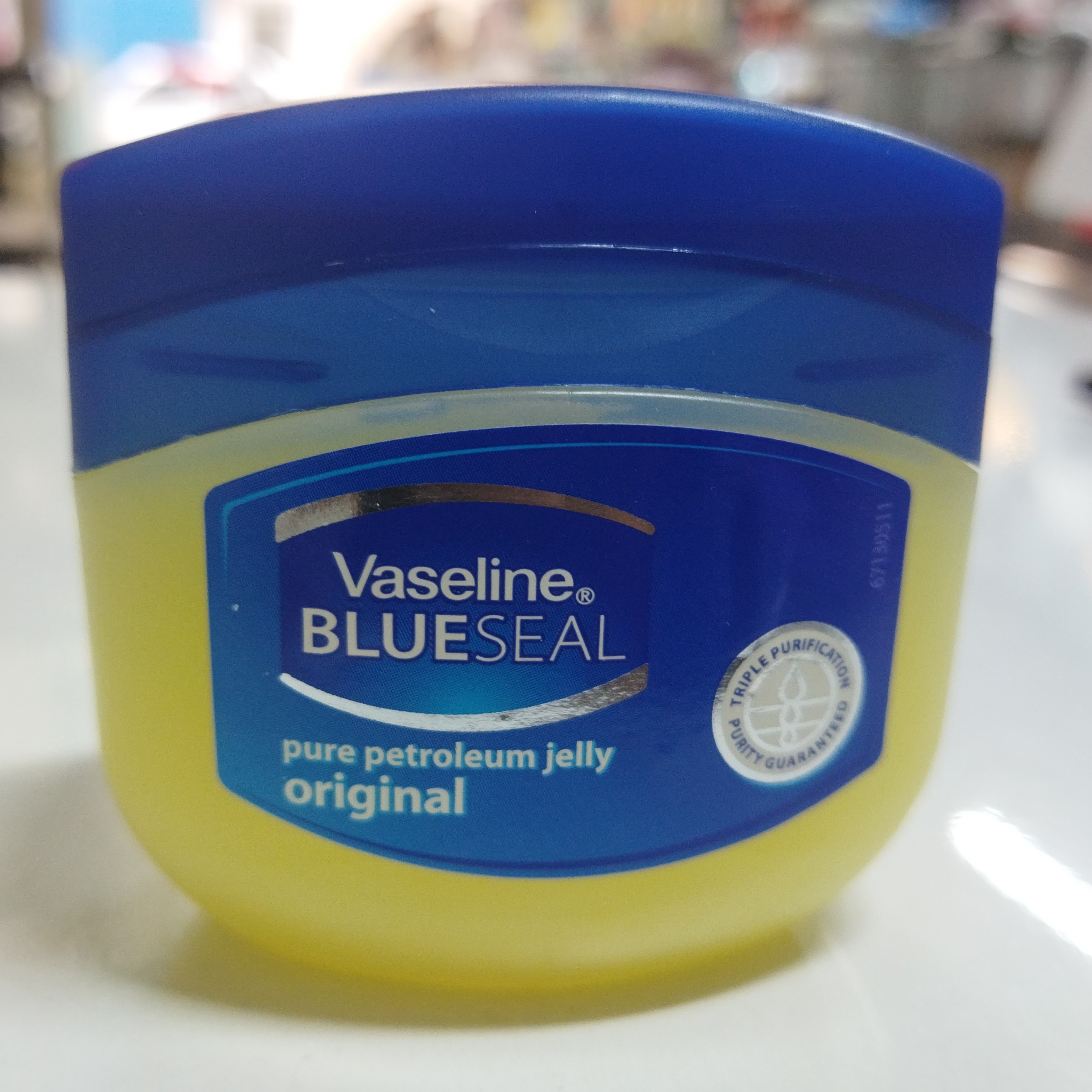 وازلین خارجی اورجینال حجم 100 میلی لیتر Vaseline Blueseal
