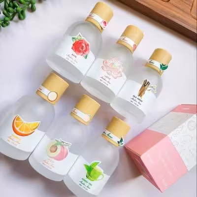 عطر بدن درب چوبی