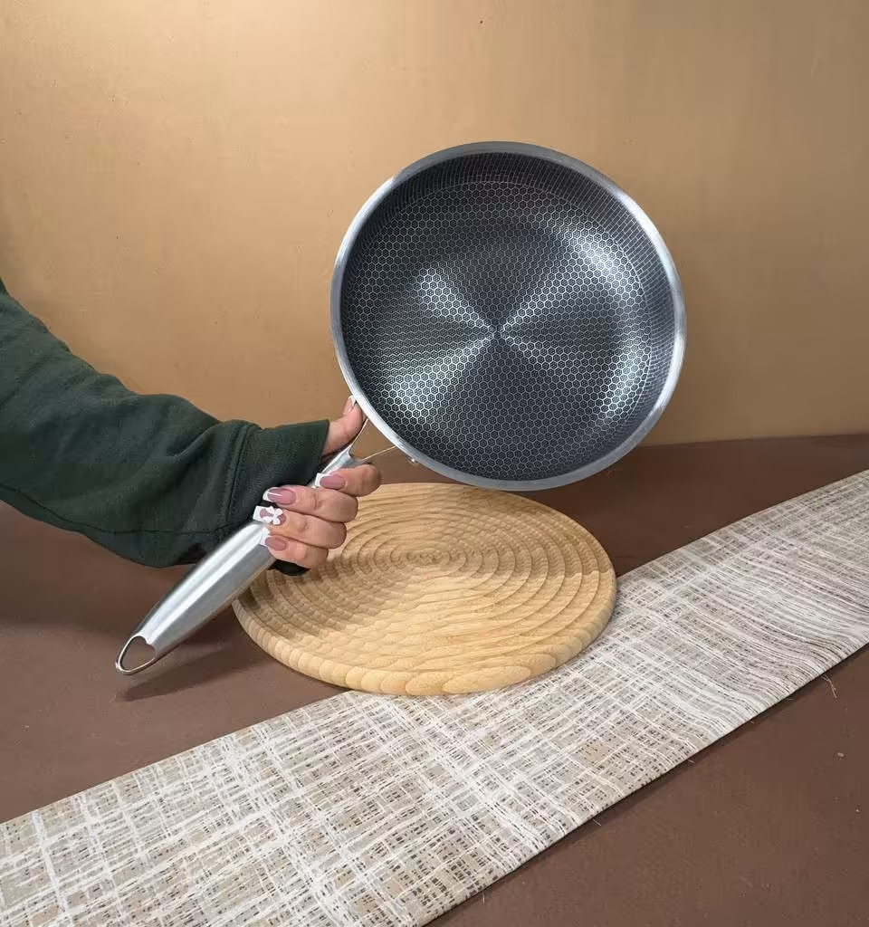 ماهیتابه دسته دار مدل زنبوری