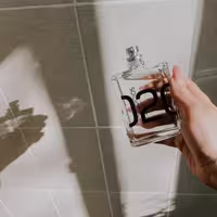 ادکلن اورجینال مولکول 