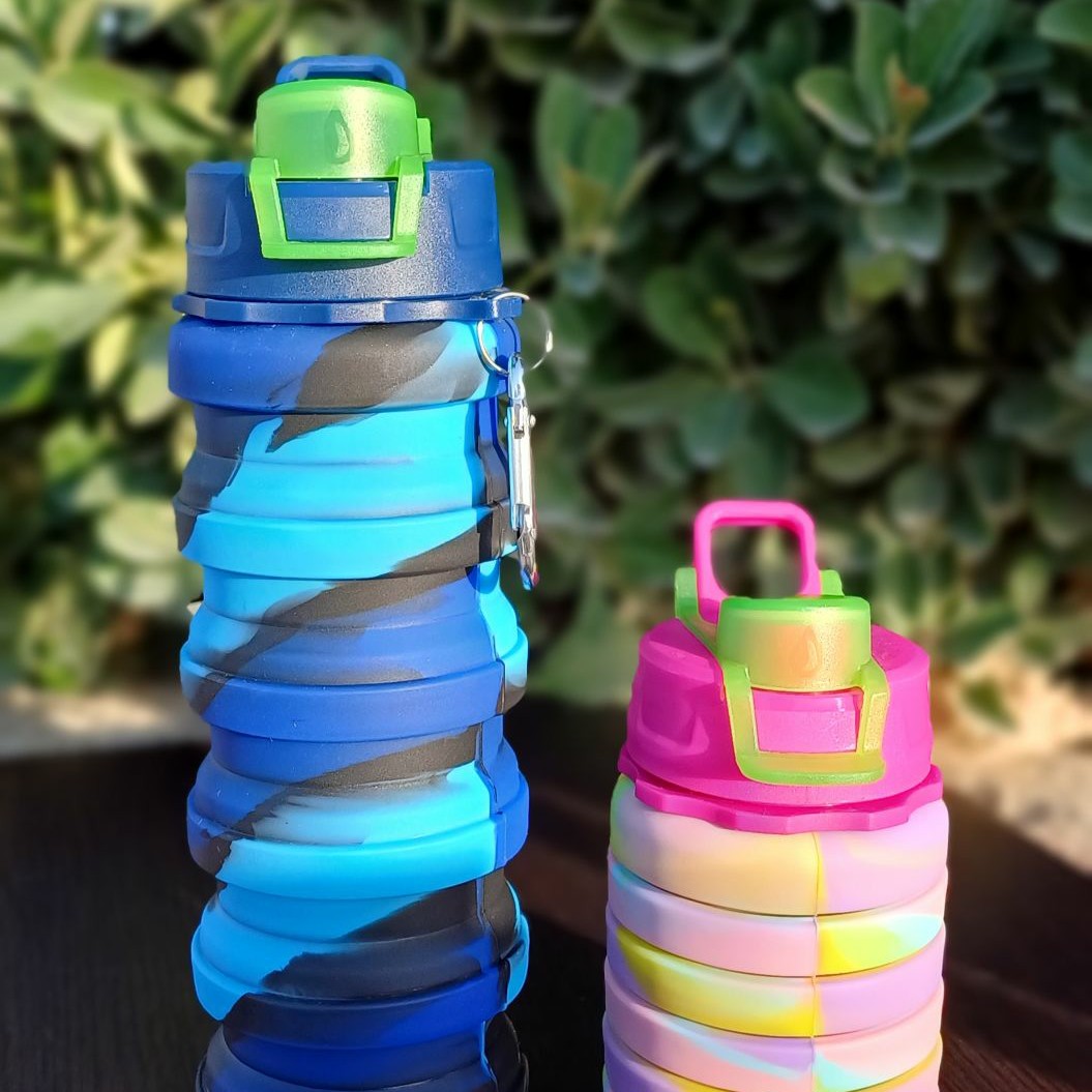 قمقمه  مدل تاشوی سیلیکونی گنجایش نیم لیتر موجود در رنگ آبی