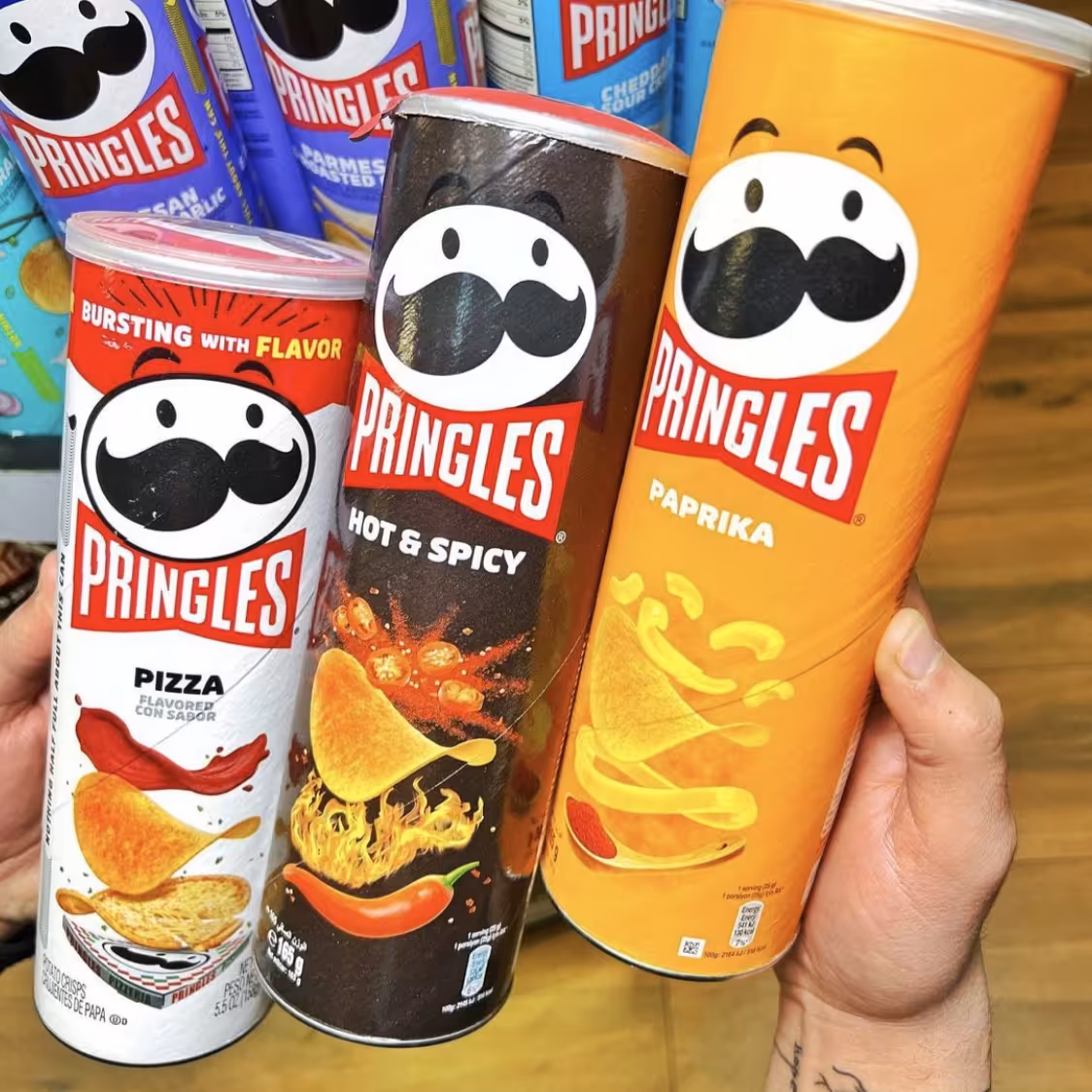 چیپس پینگلز کارتنی