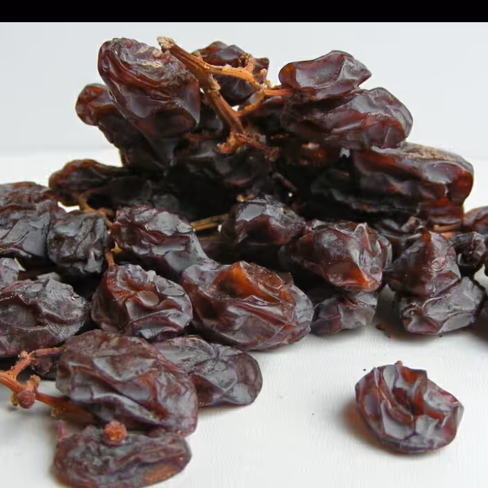 مویز رطبی باهسته