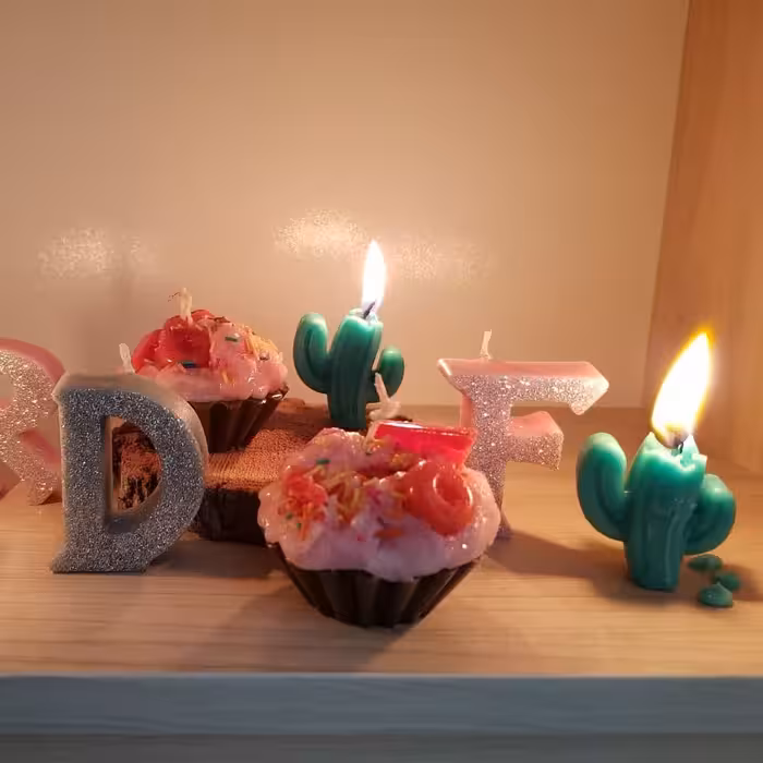 شمع های حروف ،کاکتوس و کاپ کیک
