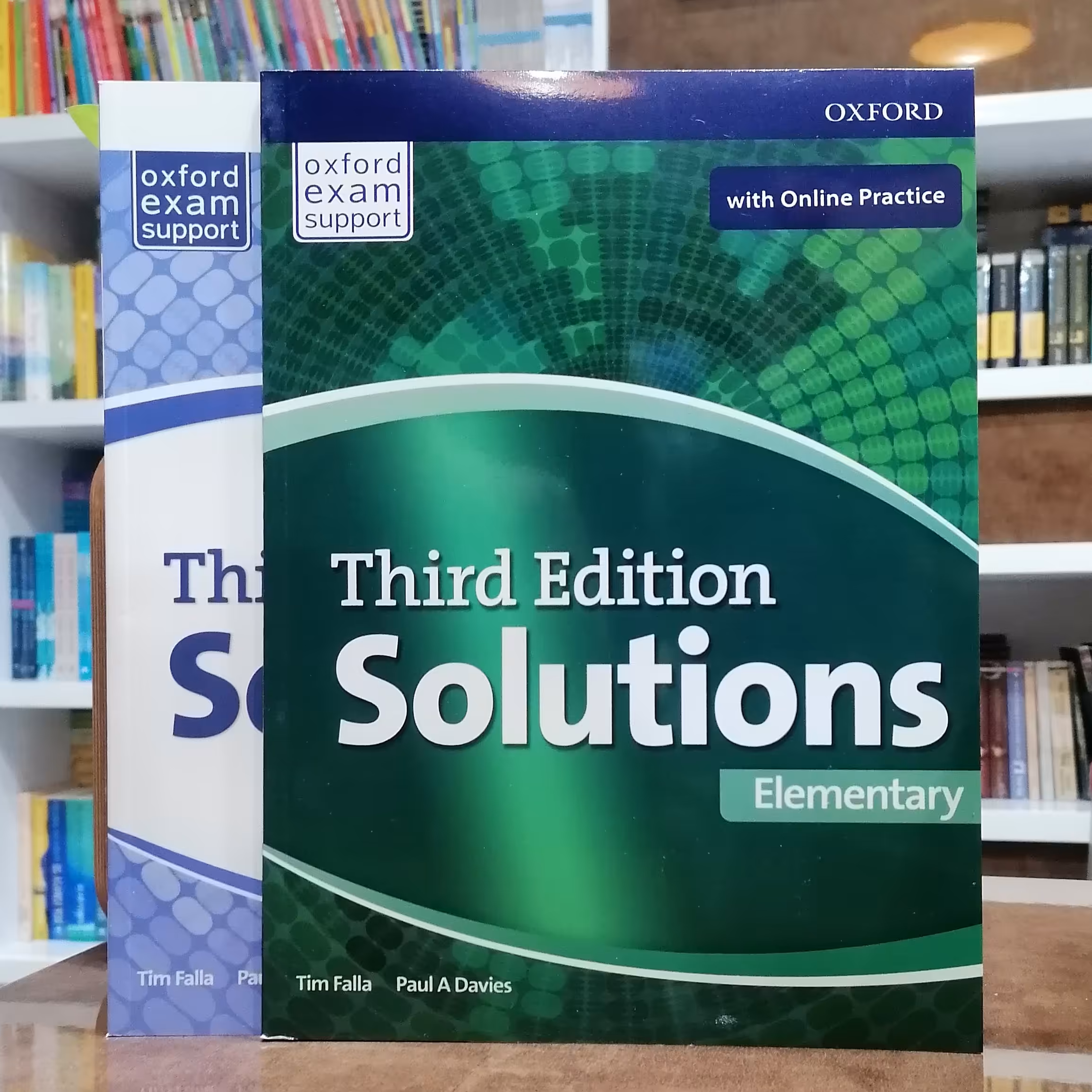 کتاب Solutions Elementary ویرایش سوم