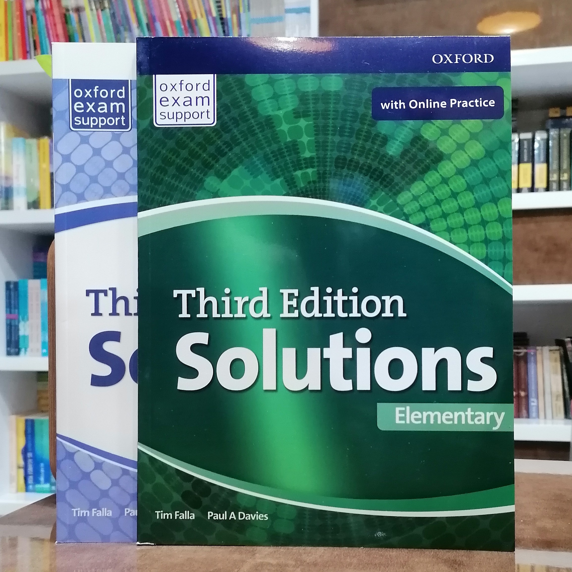 کتاب Solutions Elementary ویرایش سوم