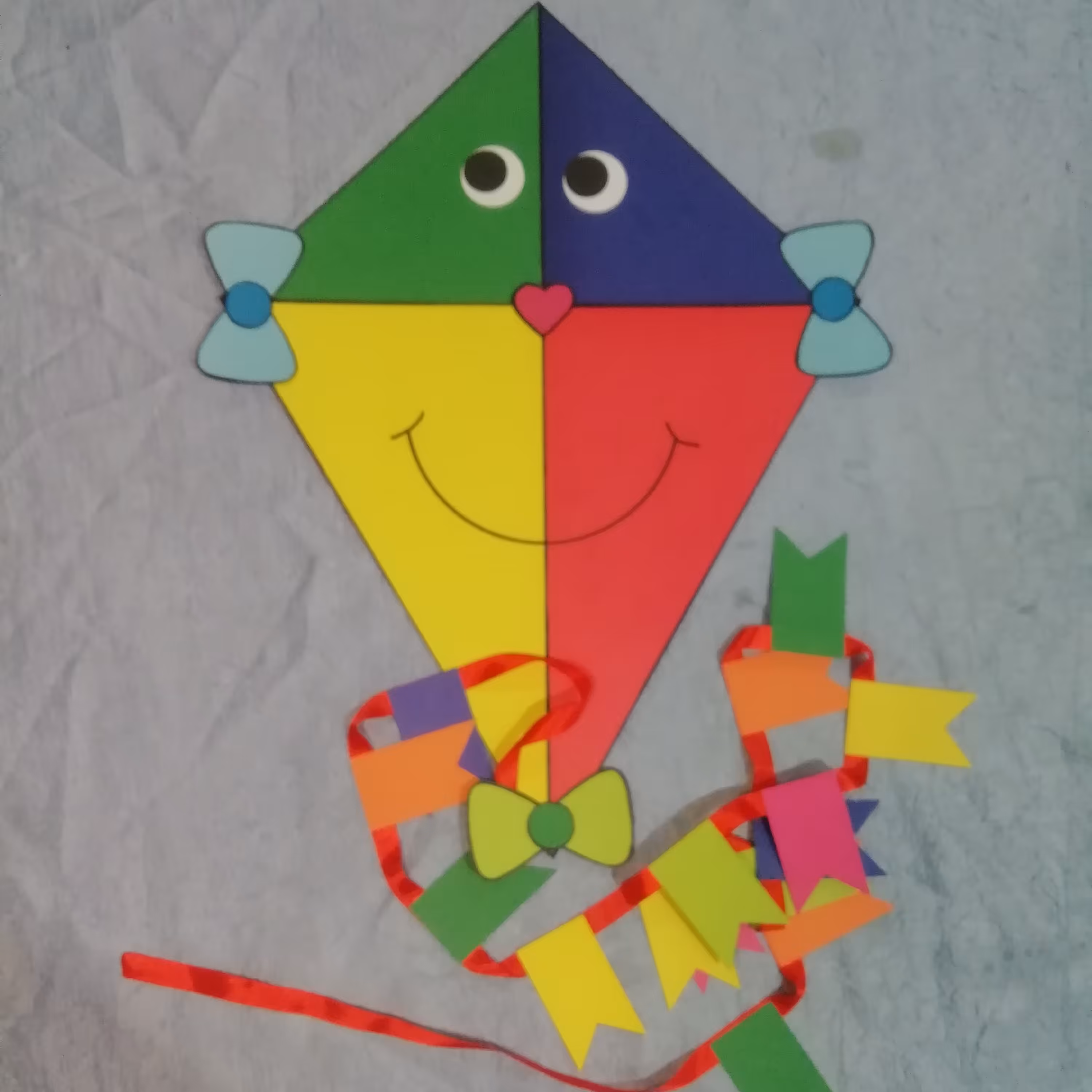 تزیین کلاس طرح بادبادک رنگی، تزیین در کلاس مقوایی قد بادبادک 60 سانت 