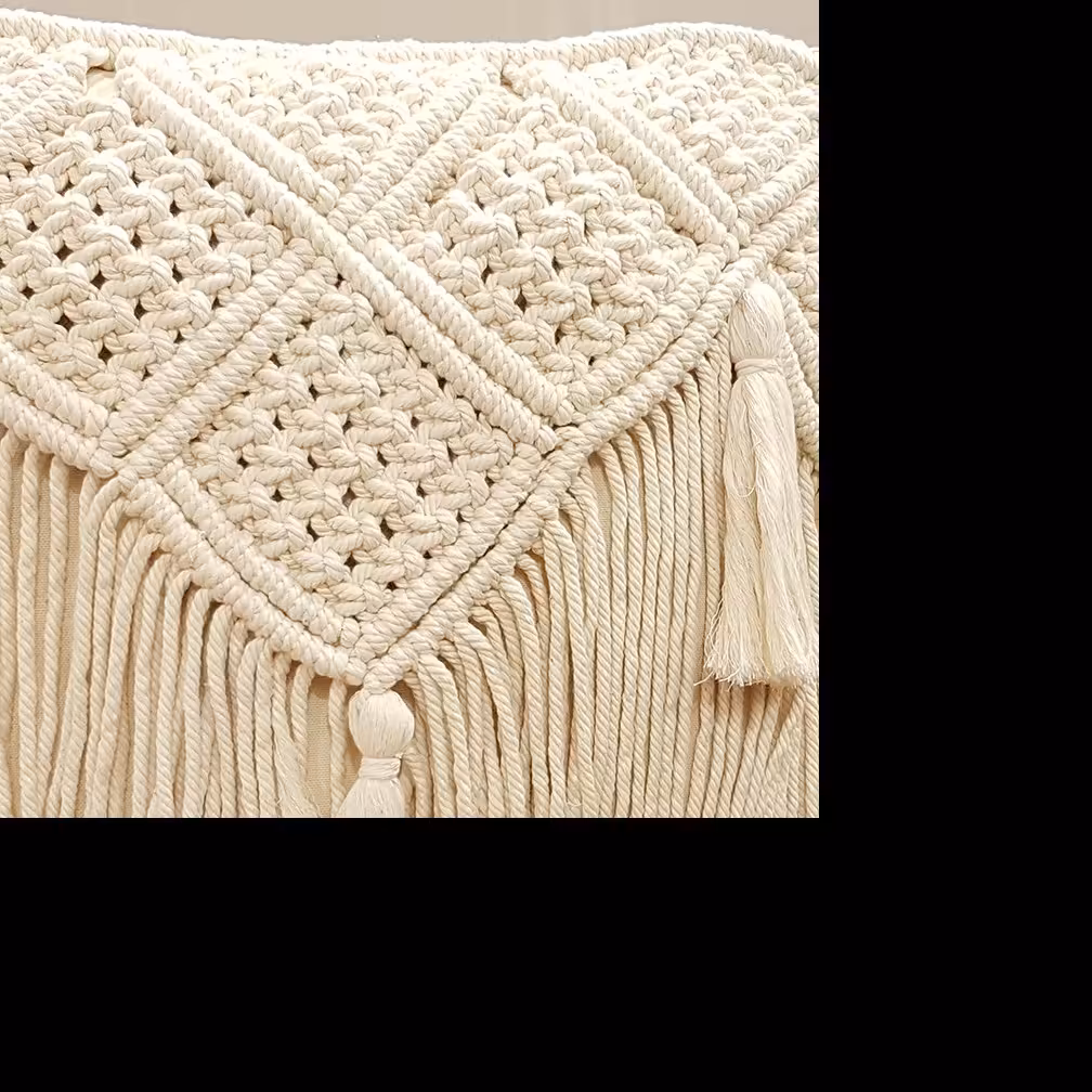 کوسن مکرومه بافی بدون بالشتک داخل