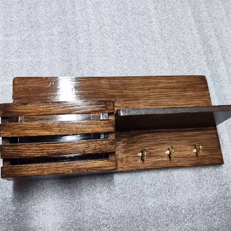 جا کلیدی زیبا دارای سبد و جا گلدان