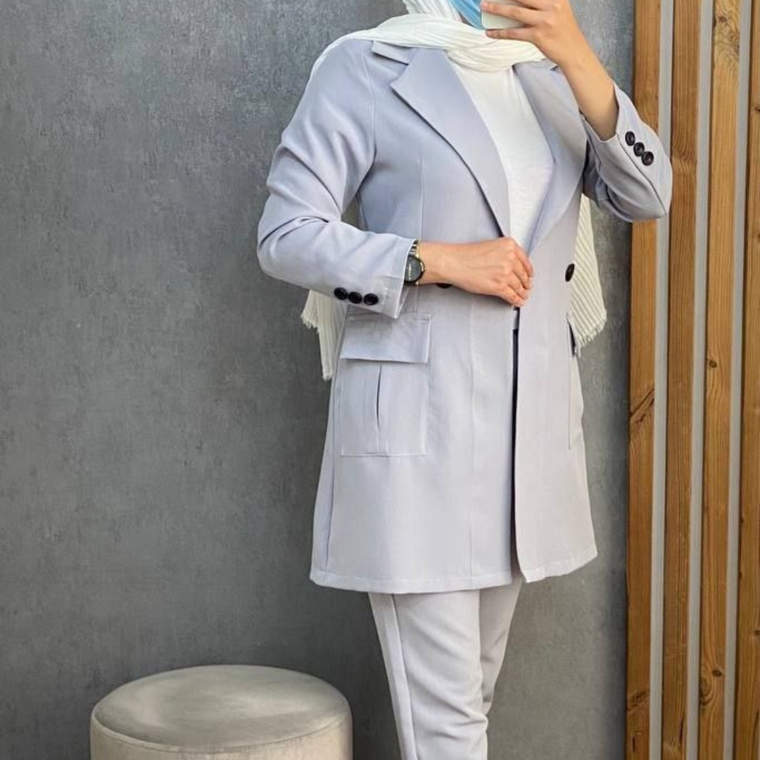 ست کت شلوار مزونی دررنگبندی جنس کرپ مازراتی سایزبندی 38 تا48