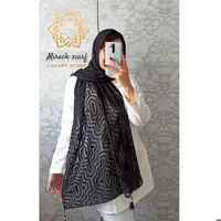 شال مجلسی  میراکل با پارچه وارداتی یاخما   با طرحی جدیدبا منگوله ابریشمی 