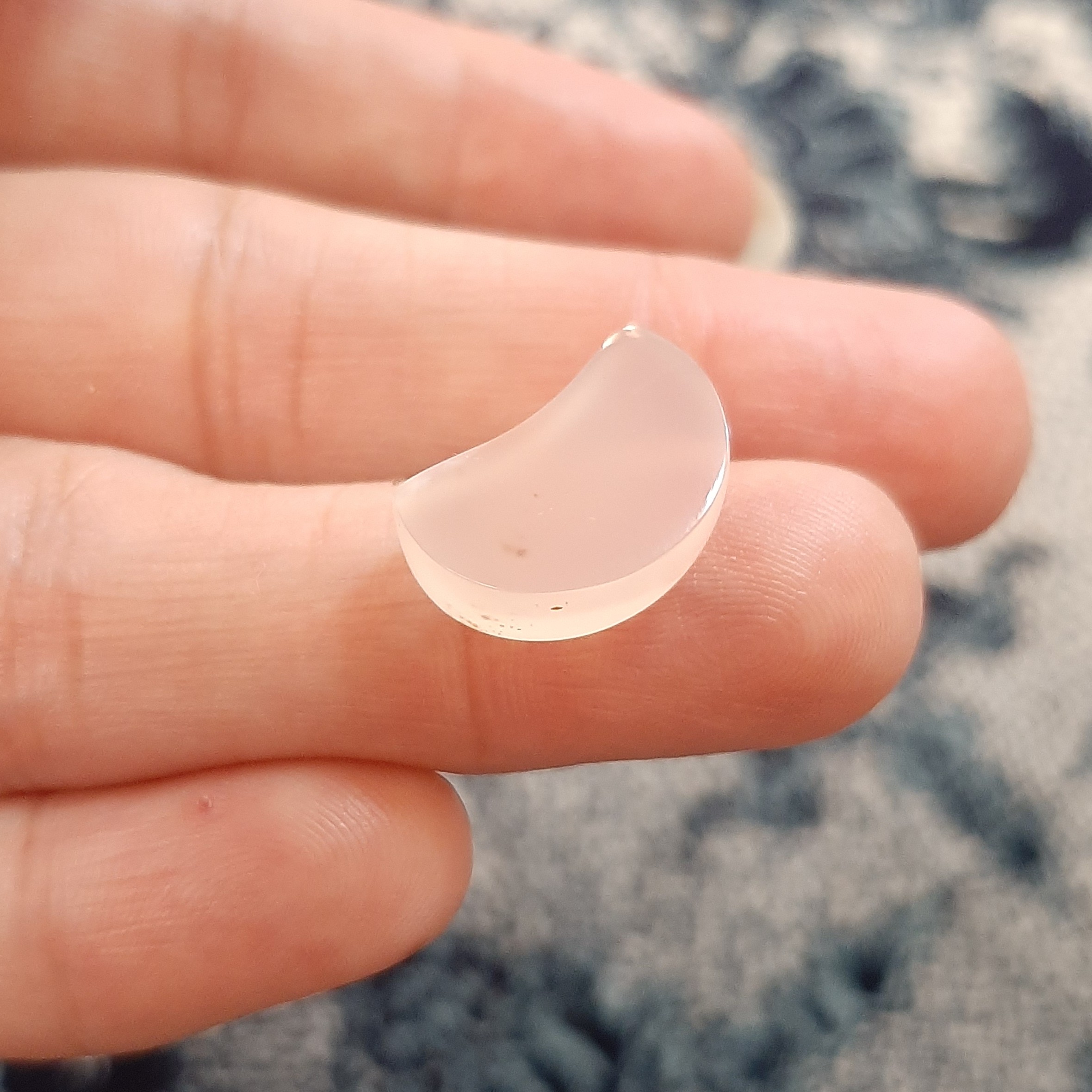 سنگ عقیق ماه 