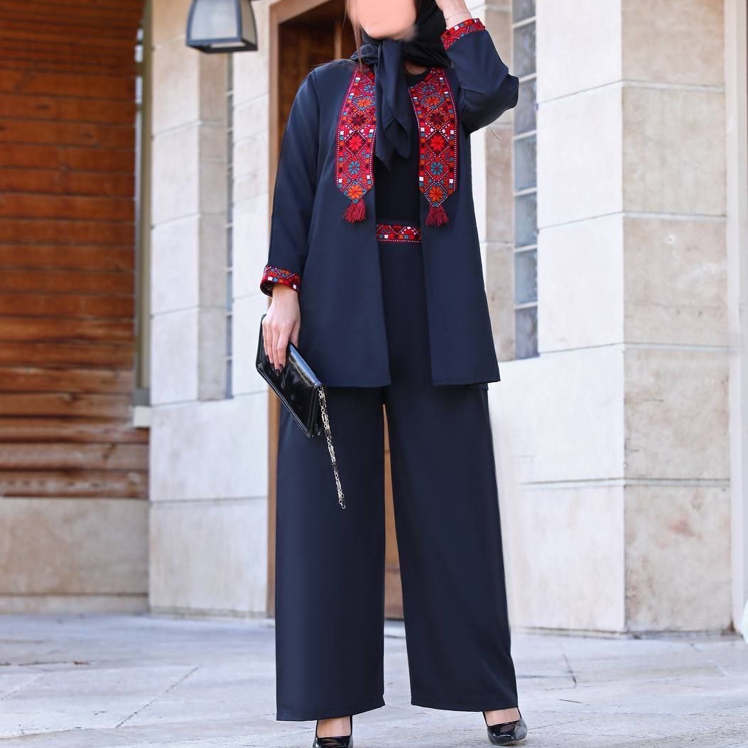 ست مانتو شلوار زنانه سنتی پرشیا اعلا درجه یک مشکی با خرج کار سنتی تک رنگ