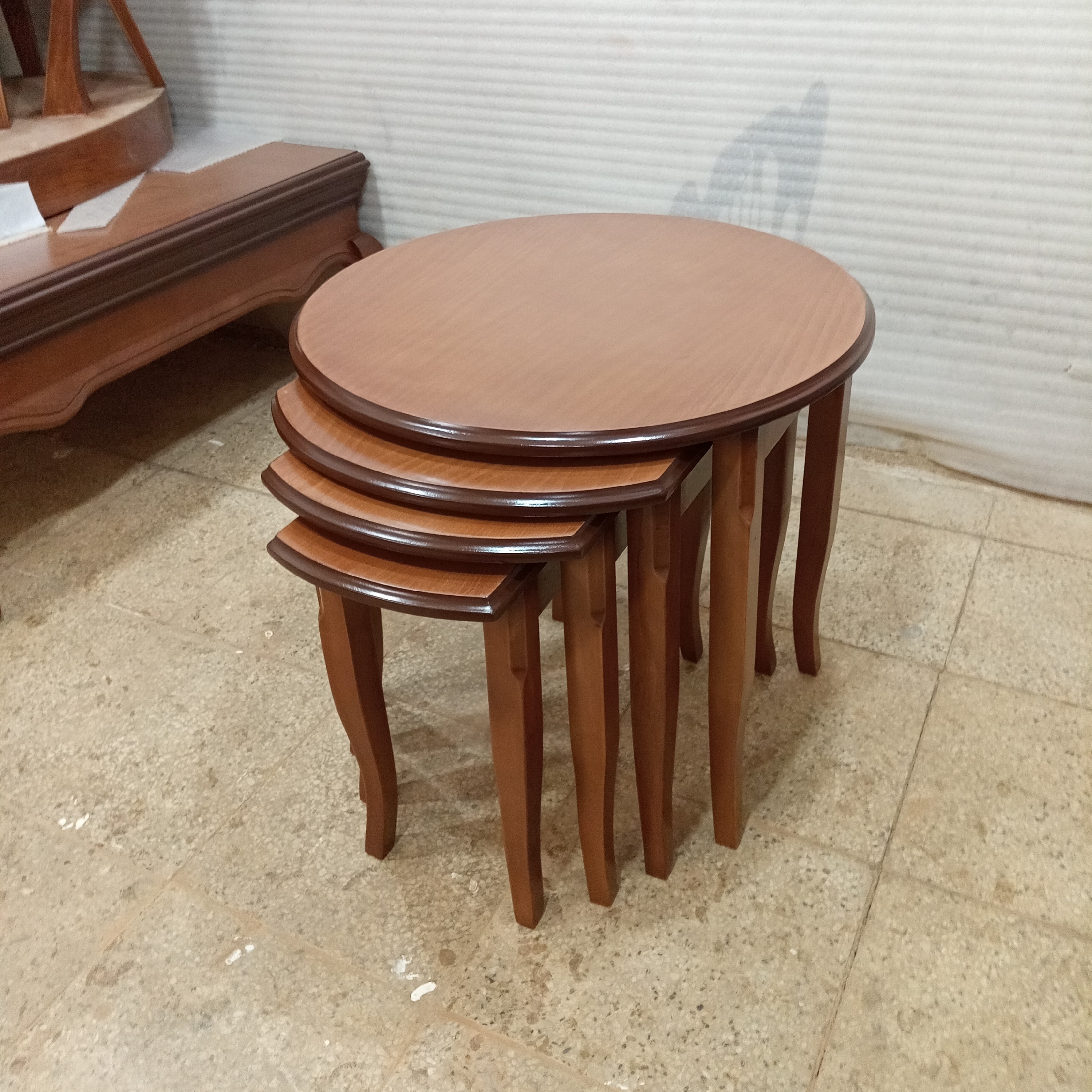 میز عسلی چهارتیکه گرد مدل ترمه چوب راش گرجستان ضمانت 36 ماهه بسیار شیک و زیبا 