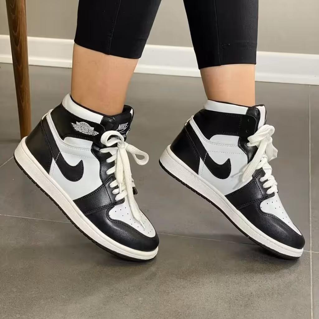 کتونی مدل نایک جردن ساق دار  دور دوخت کیفیت تضمینی جنس چرم صنعتی 