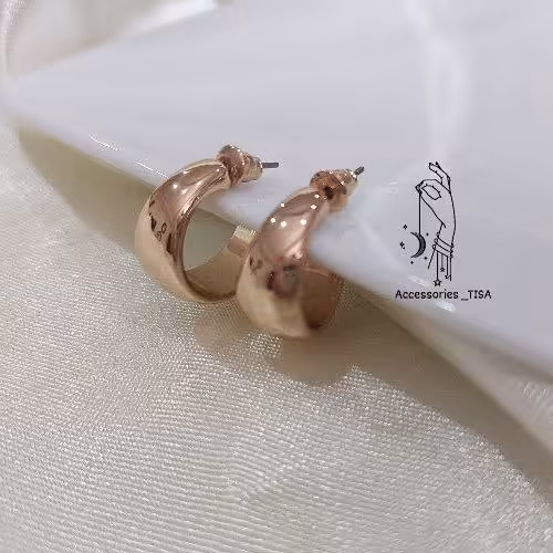 گوشواره میخی طلایی