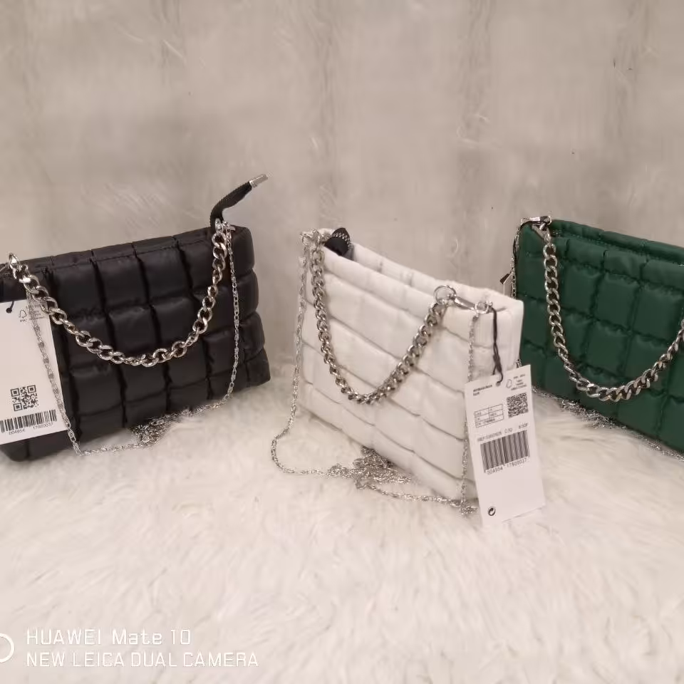 کیف پاسپورتی مدل زنجیری