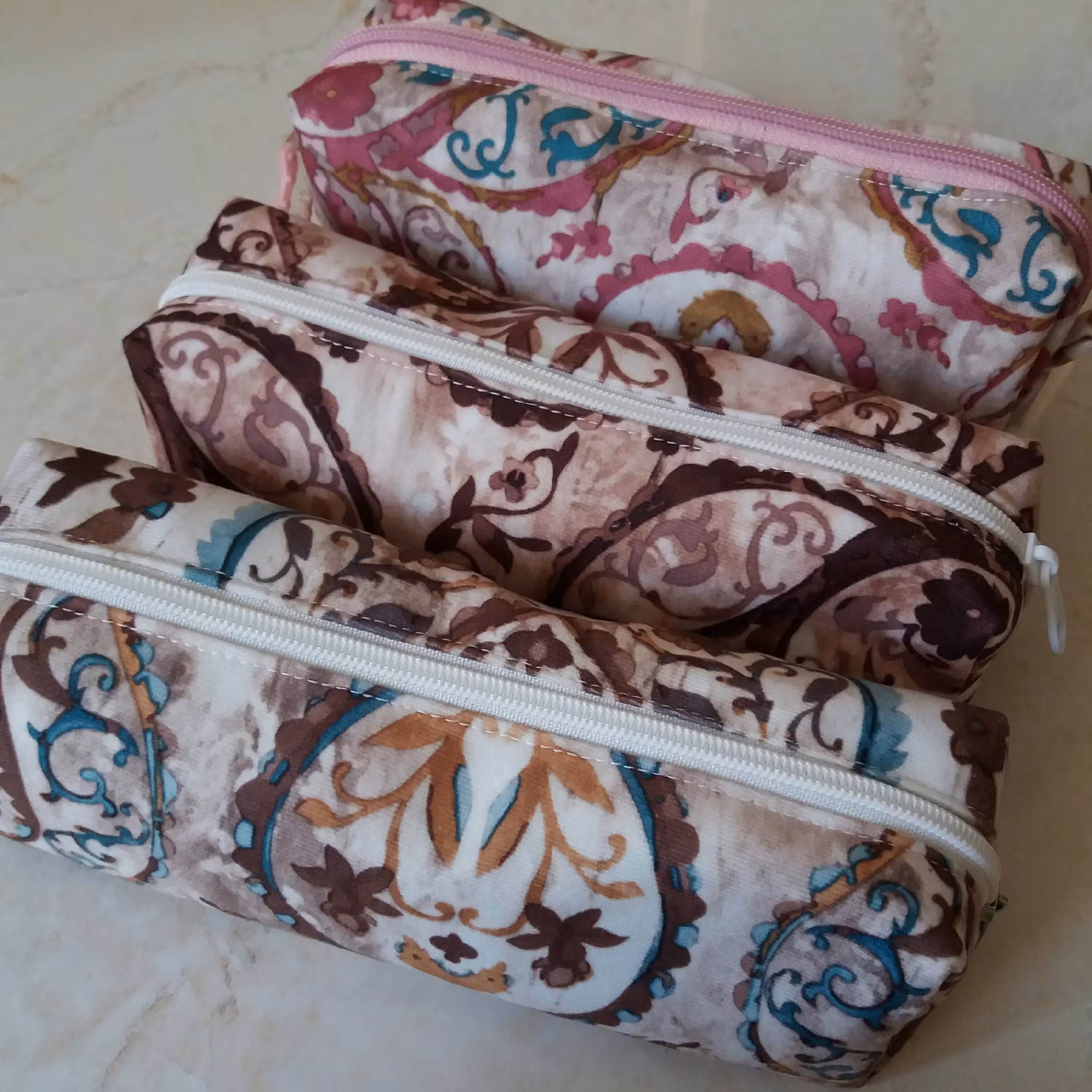 جامدادی پارچه ای