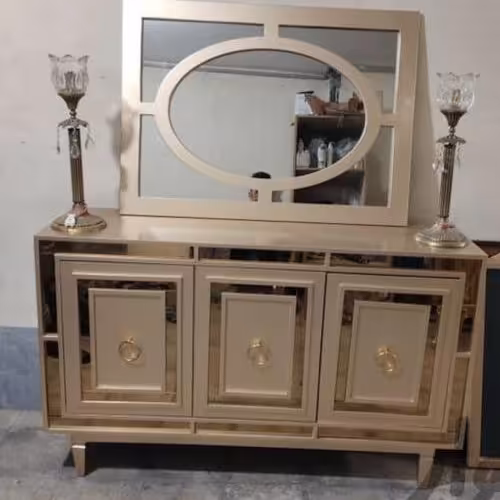 کنسول و آیینه مدل آراد دارای سه درب آیینه کاری شده شیک و زیبا